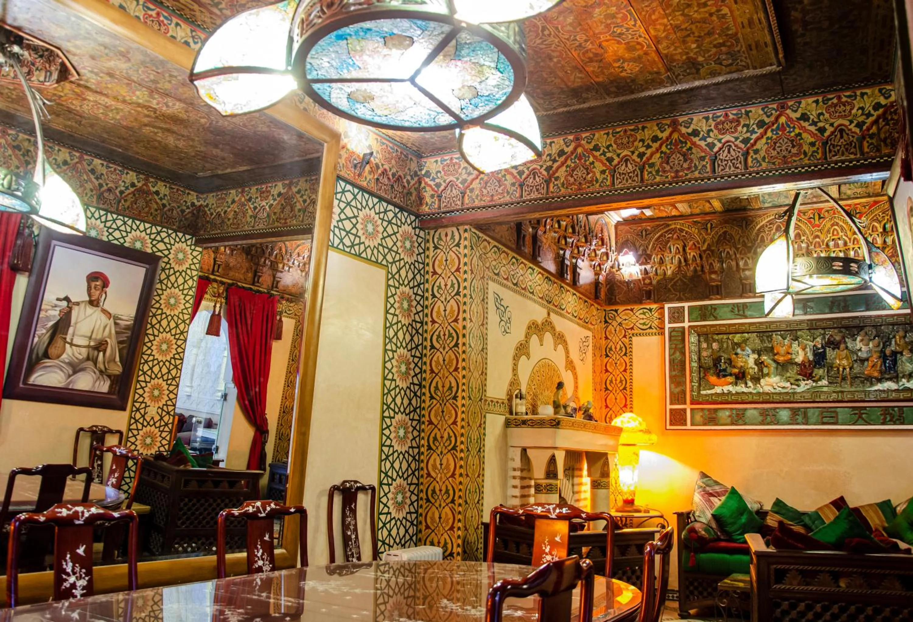 Restaurant/places to eat in Riad Esmeralda