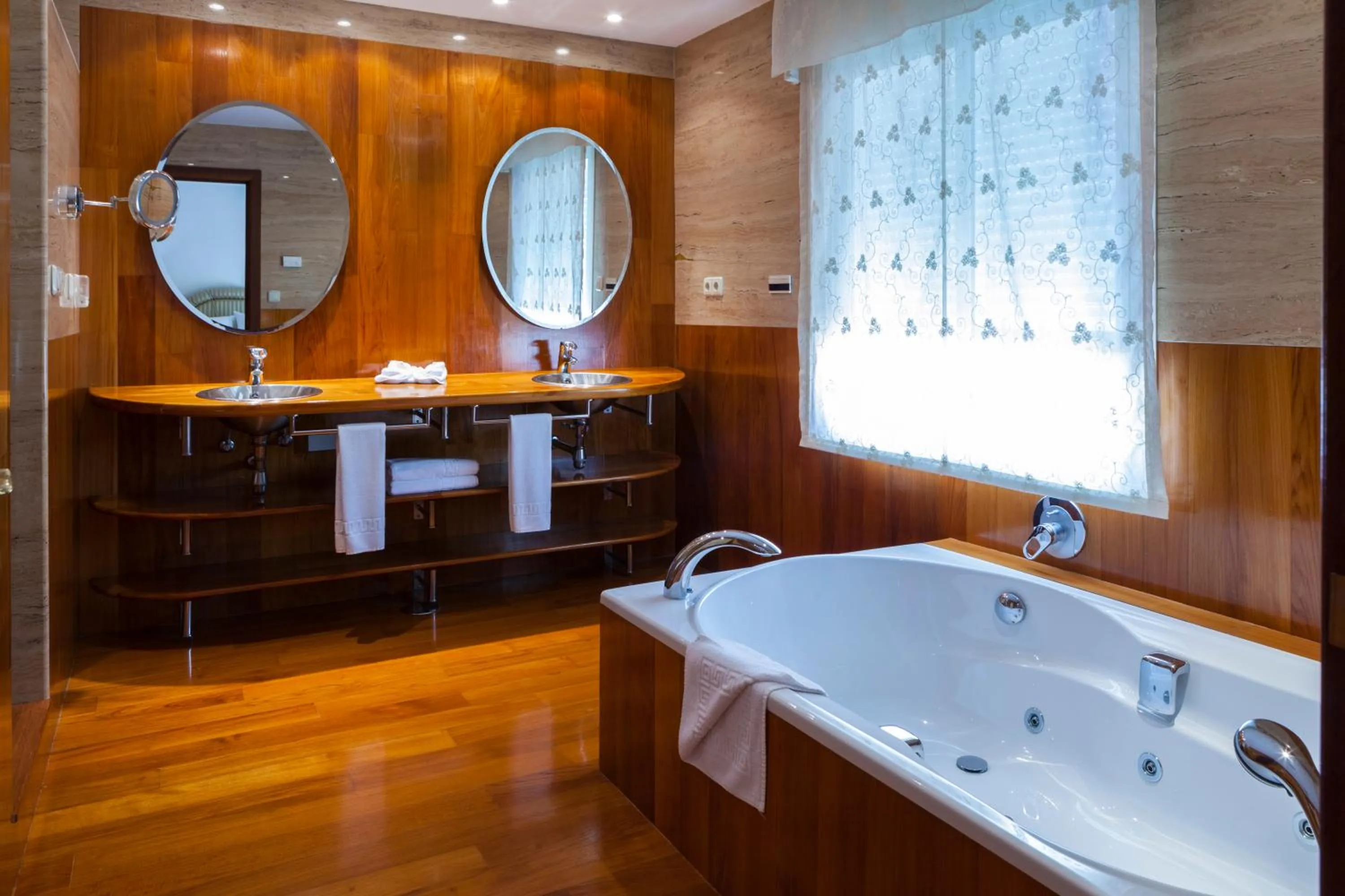 Hot Tub in Hotel Mexico