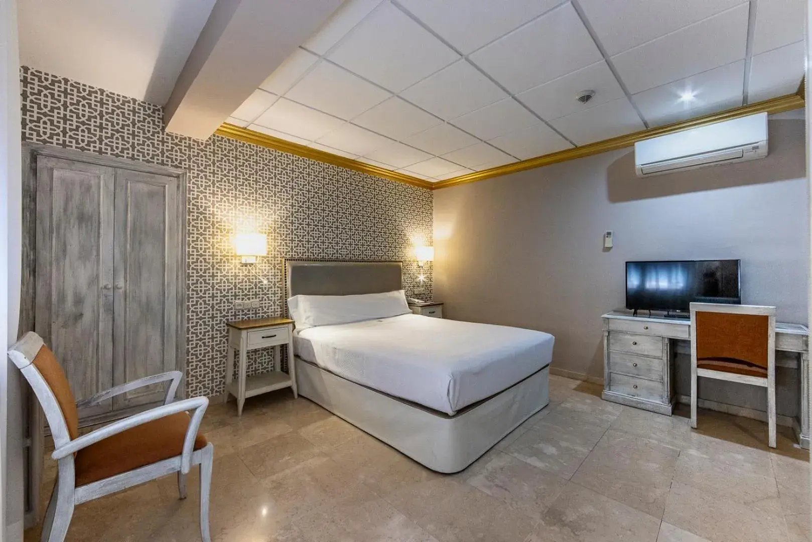 Bed in Hotel Sacromonte Bed in Hotel Sacromonte