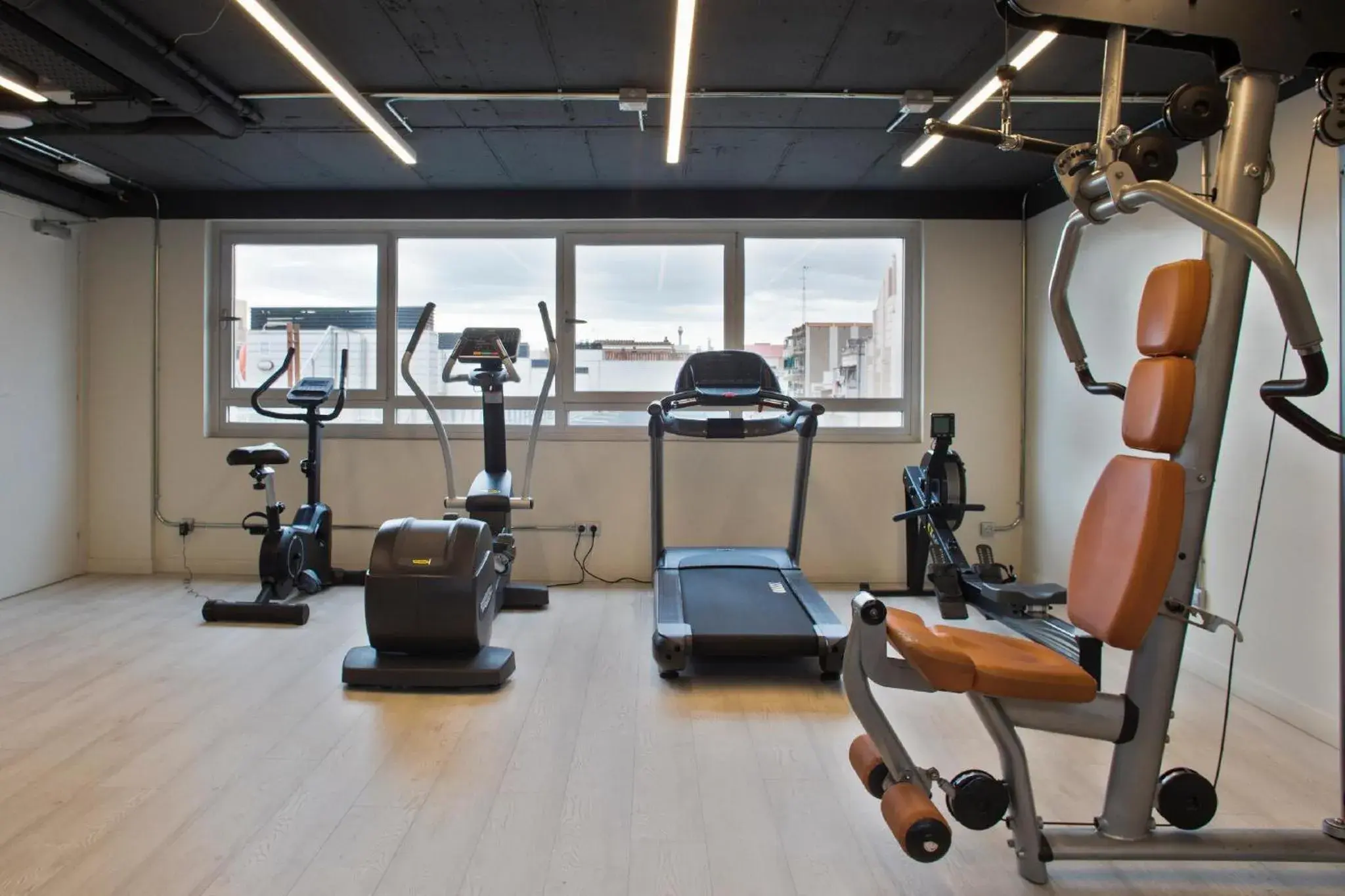 Fitness centre/facilities in Aparthotel Bcn Montjuic Fitness centre/facilities in Aparthotel Bcn Montjuic