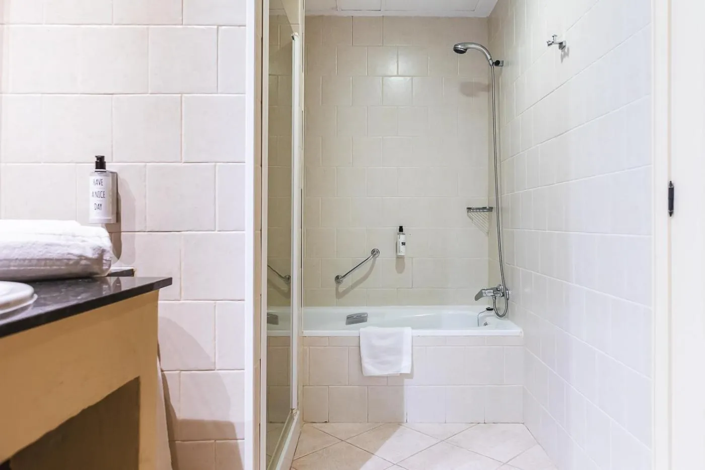 Bathroom in Ona Lomas Village - La Manga Club