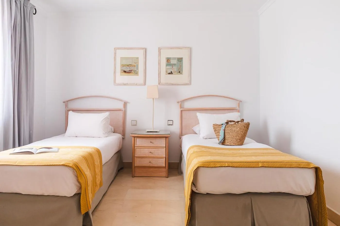 Bedroom, Bed in Ona Lomas Village - La Manga Club