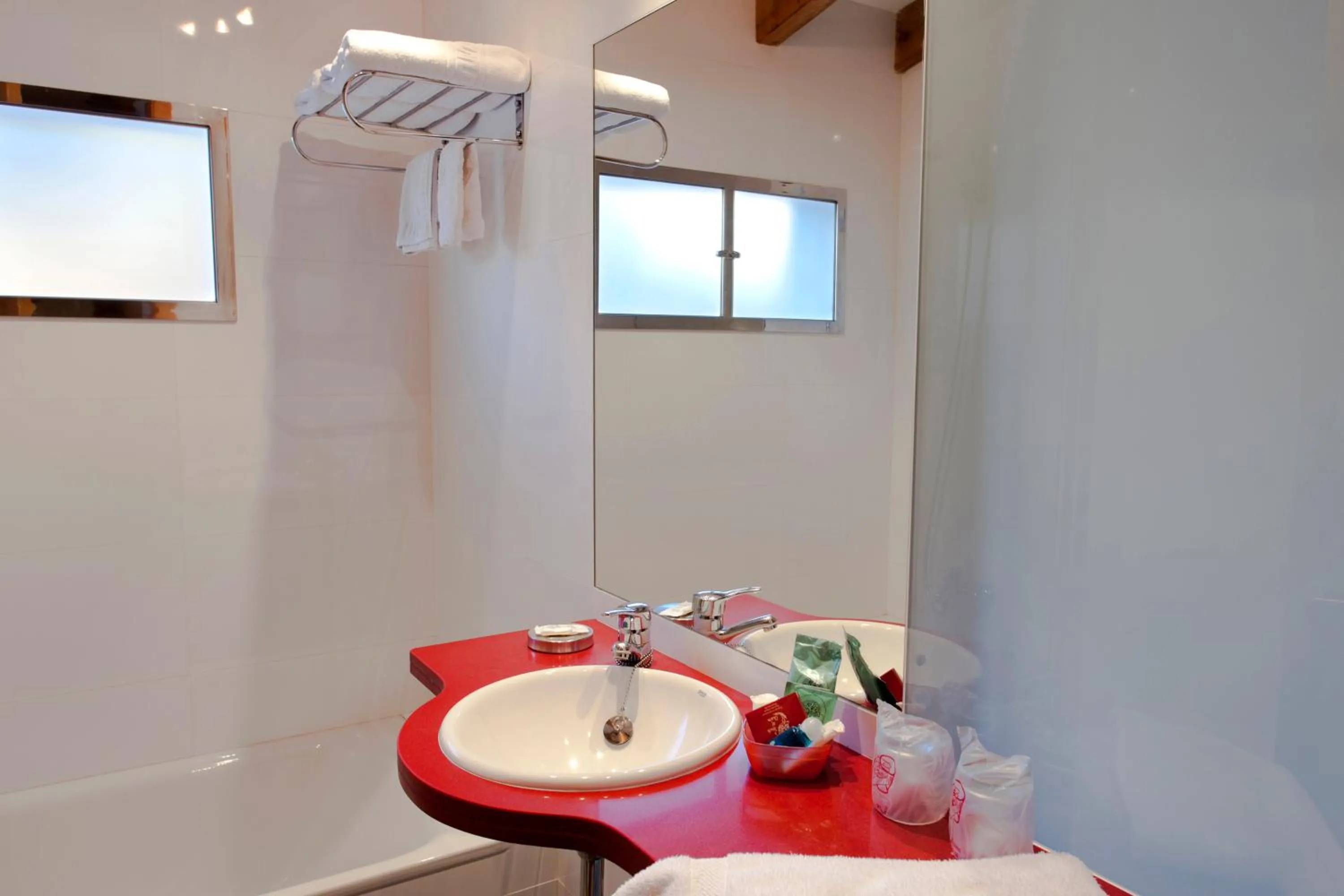 Bathroom in L'Hostal Pollenca - Turisme Interior