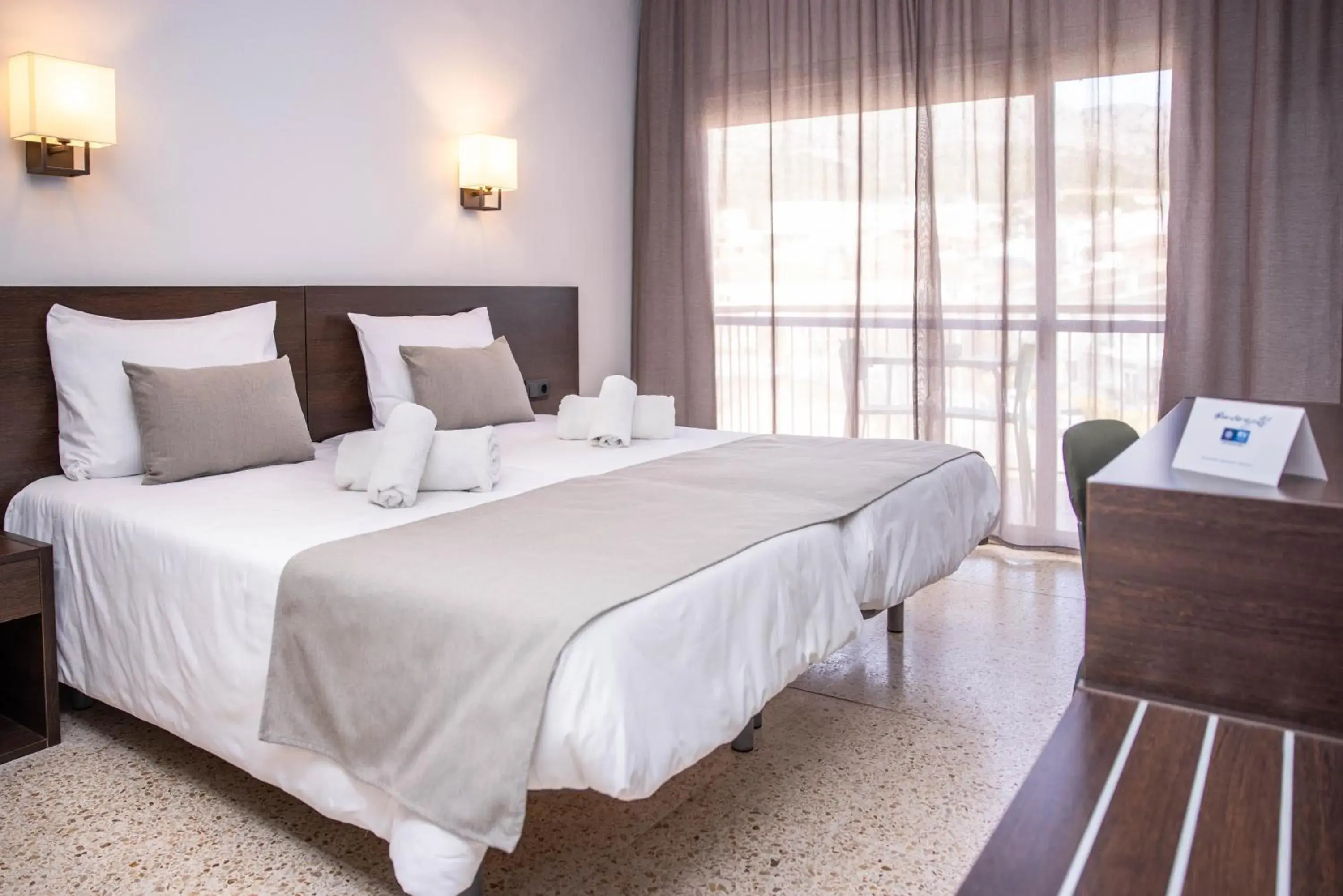 Standard Twin Room in RVHotels GR92 Standard Twin Room in RVHotels GR92