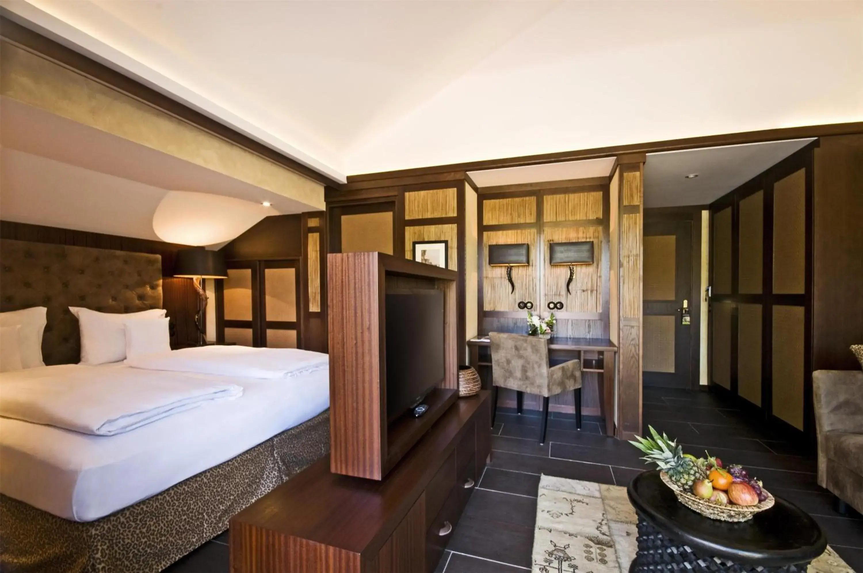 Photo of the whole room, Bed in Lindner Hotel Mallorca Portals Nous, part of JdV by Hyatt Photo of the whole room, Bed in Lindner Hotel Mallorca Portals Nous, part of JdV by Hyatt