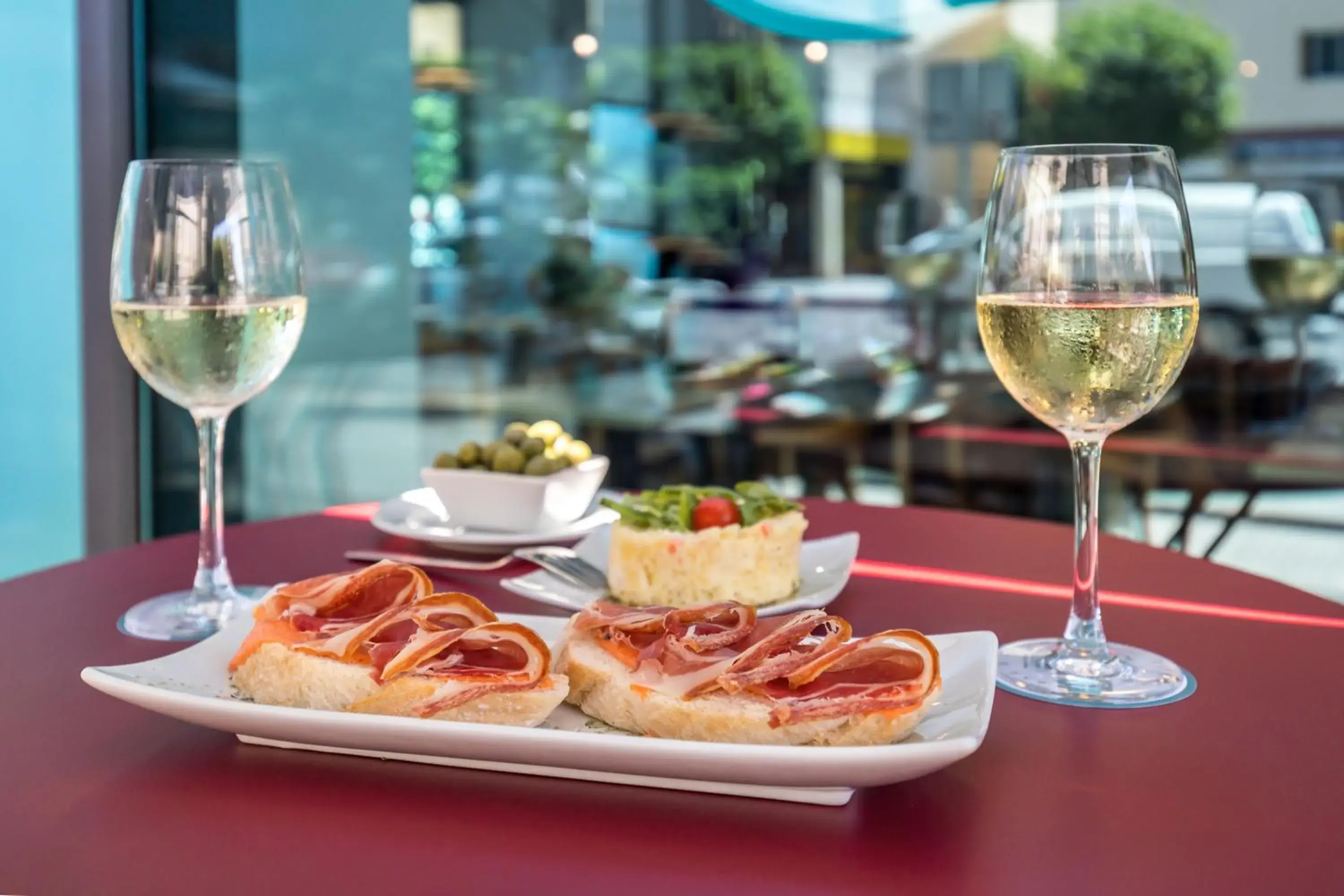 Food and drinks in Occidental Cádiz Food and drinks in Occidental Cádiz