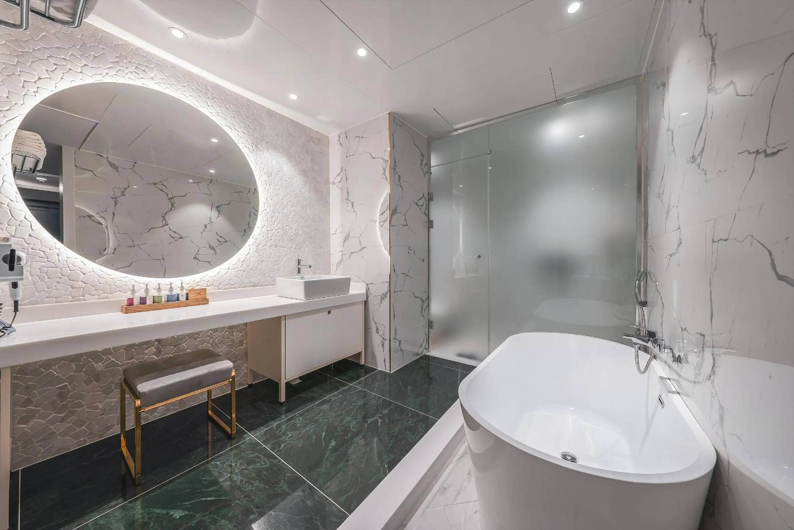 Daegu February Hotel Lions Park