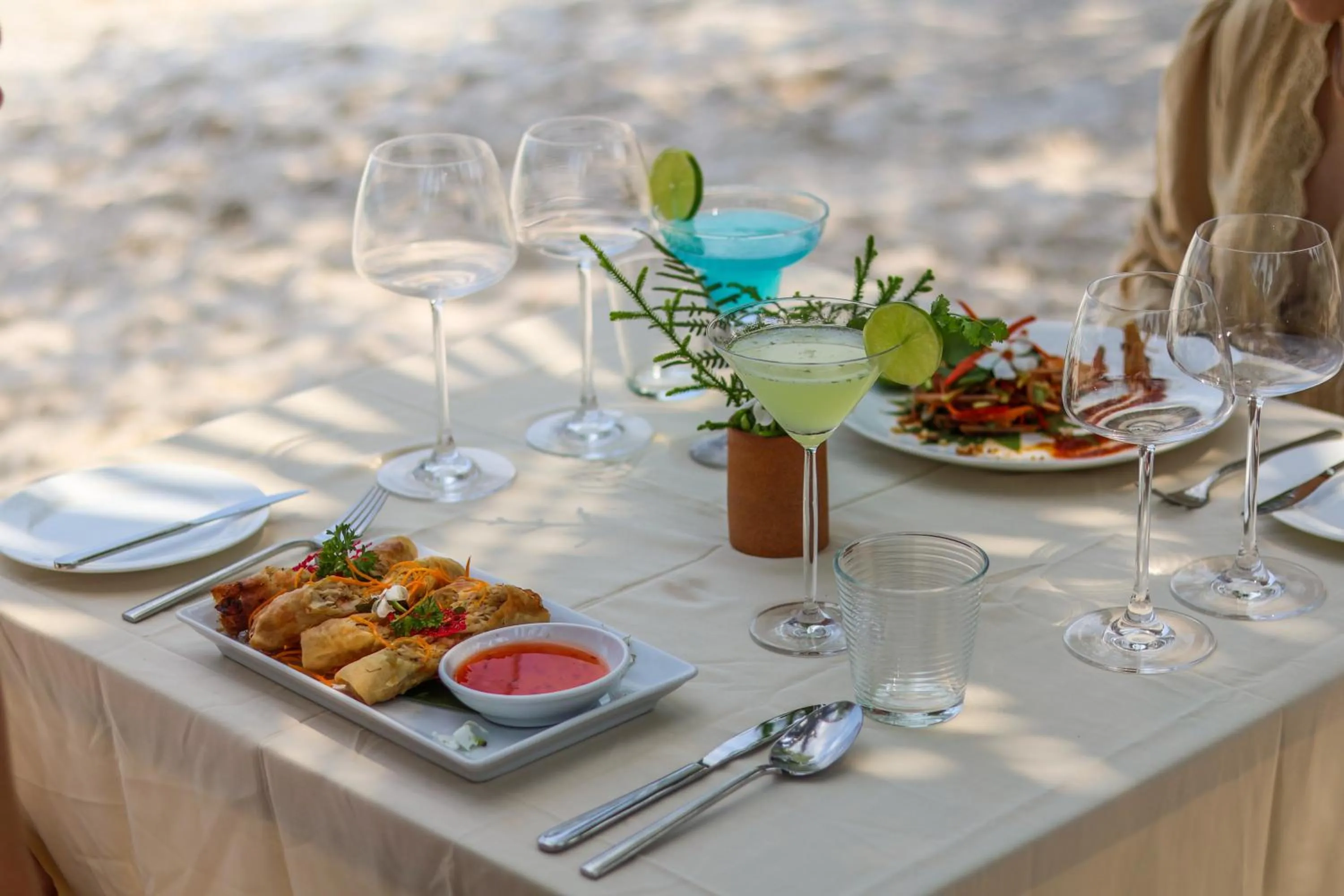 Food and drinks in ISLAND CENTER POINT