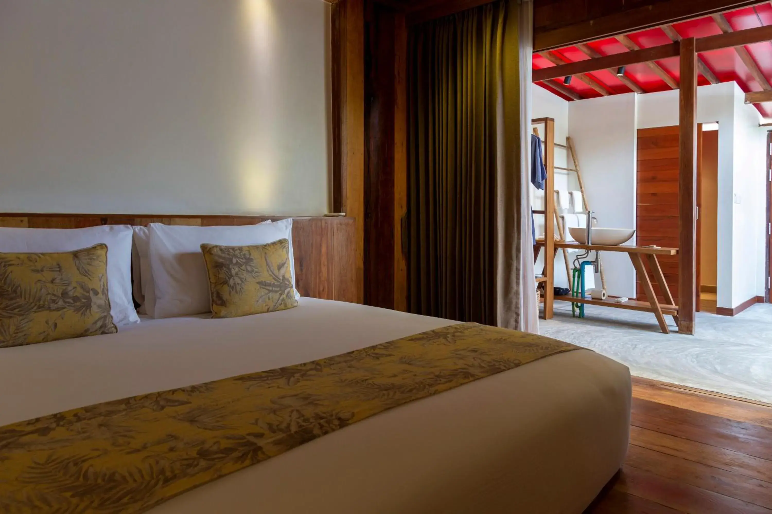 Superior King Room in ISLAND CENTER POINT Superior King Room in ISLAND CENTER POINT