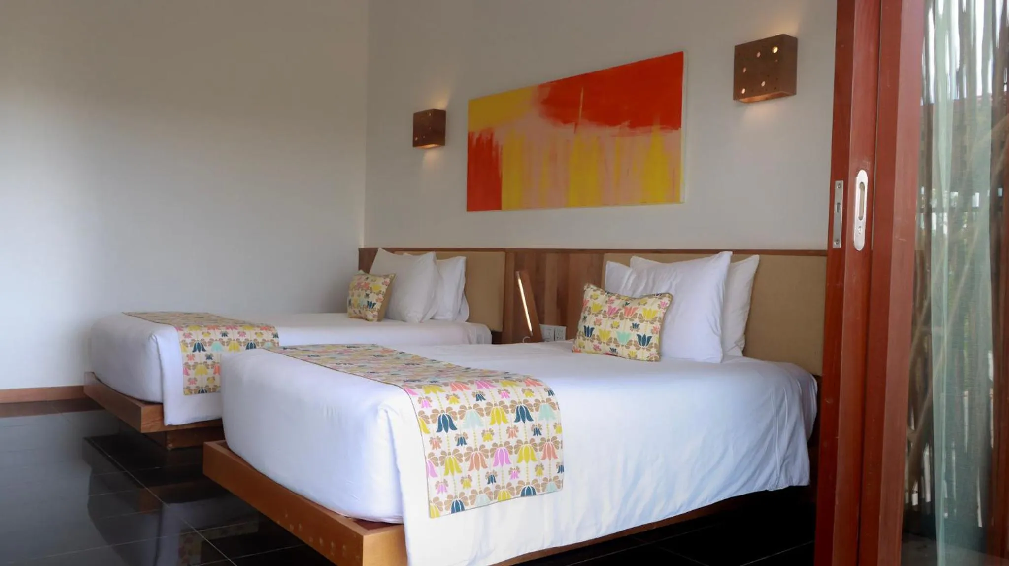 Bed in ISLAND CENTER POINT