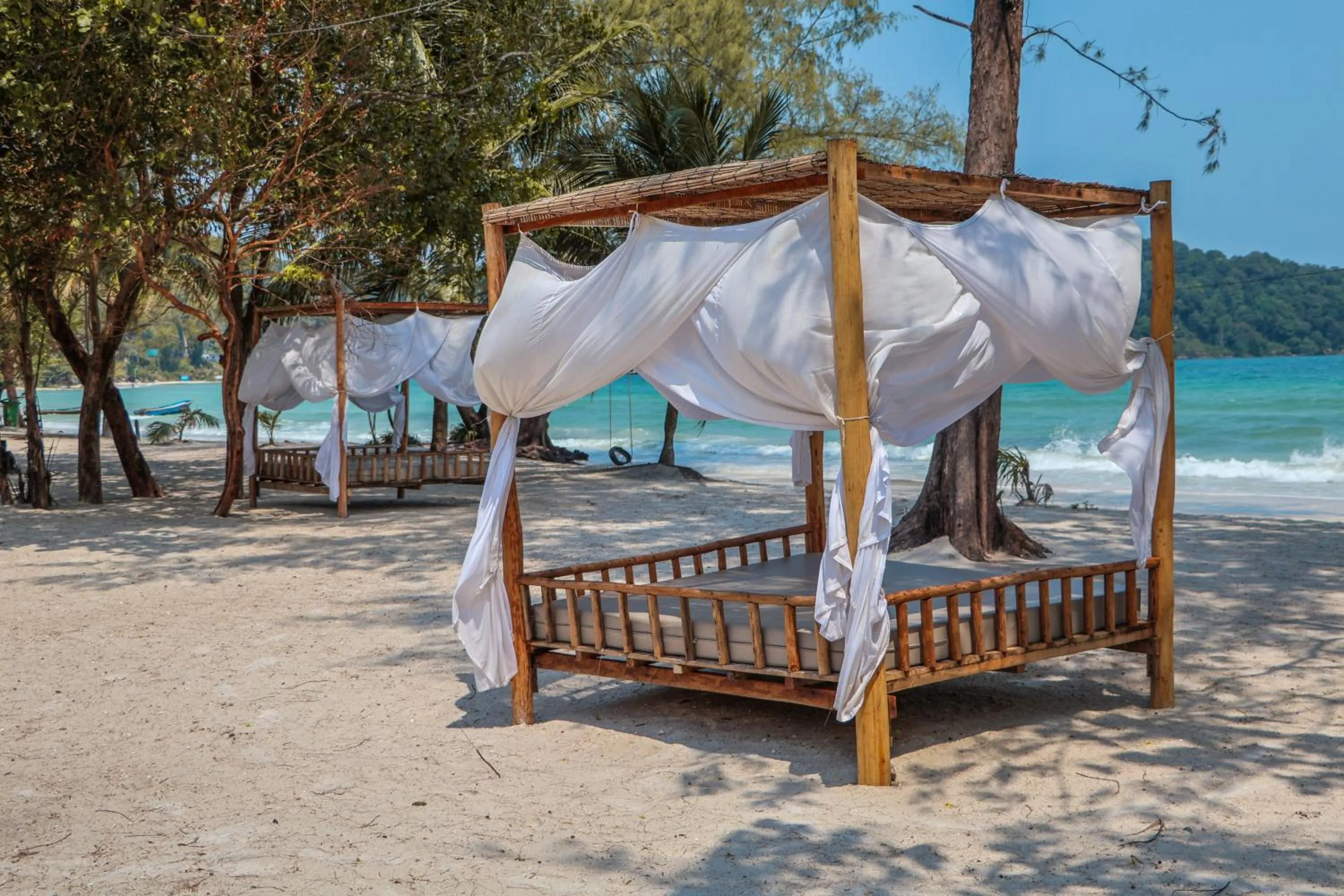 Beach in ISLAND CENTER POINT