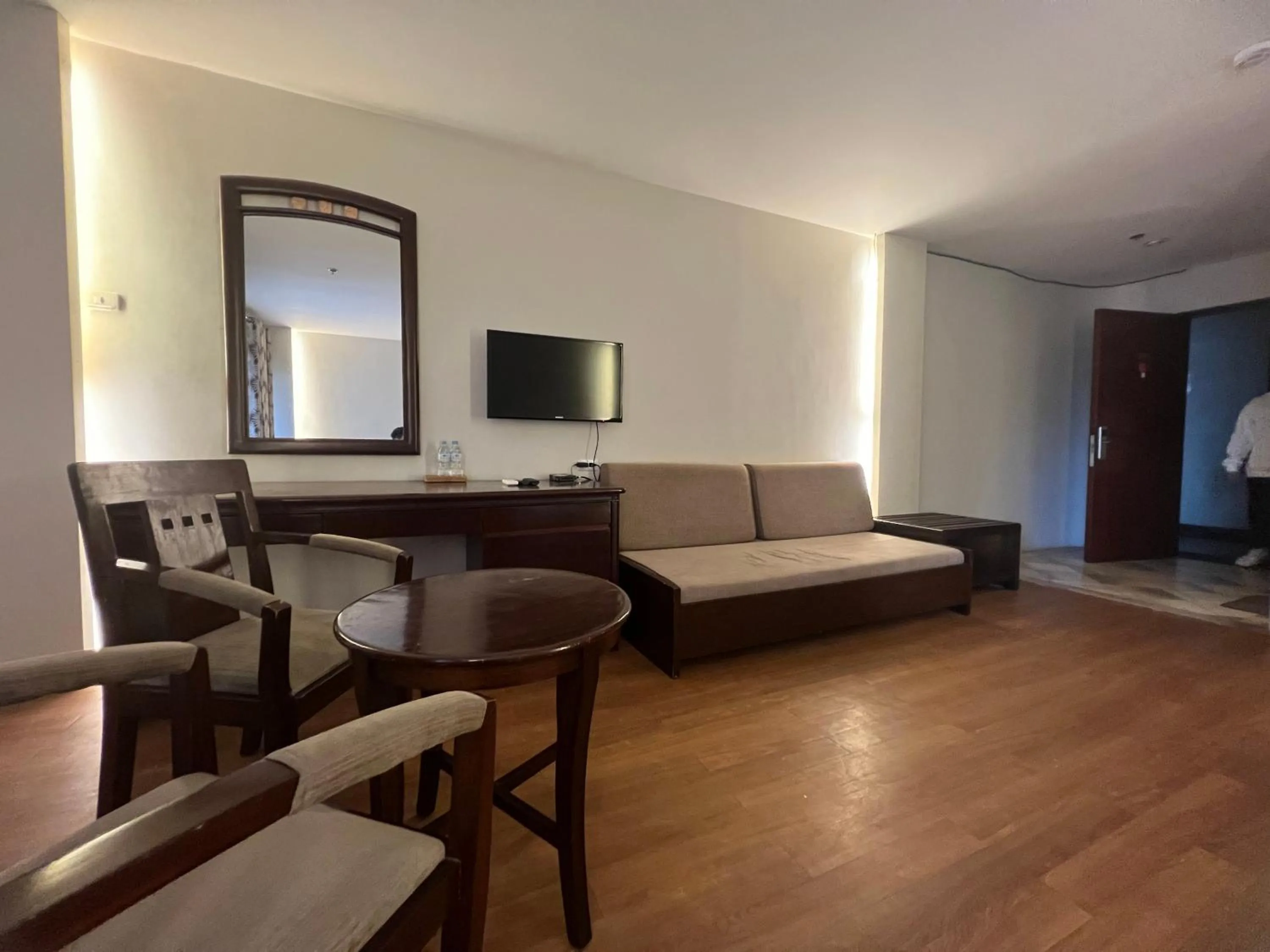 Bed in Cebu Century Plaza Hotel