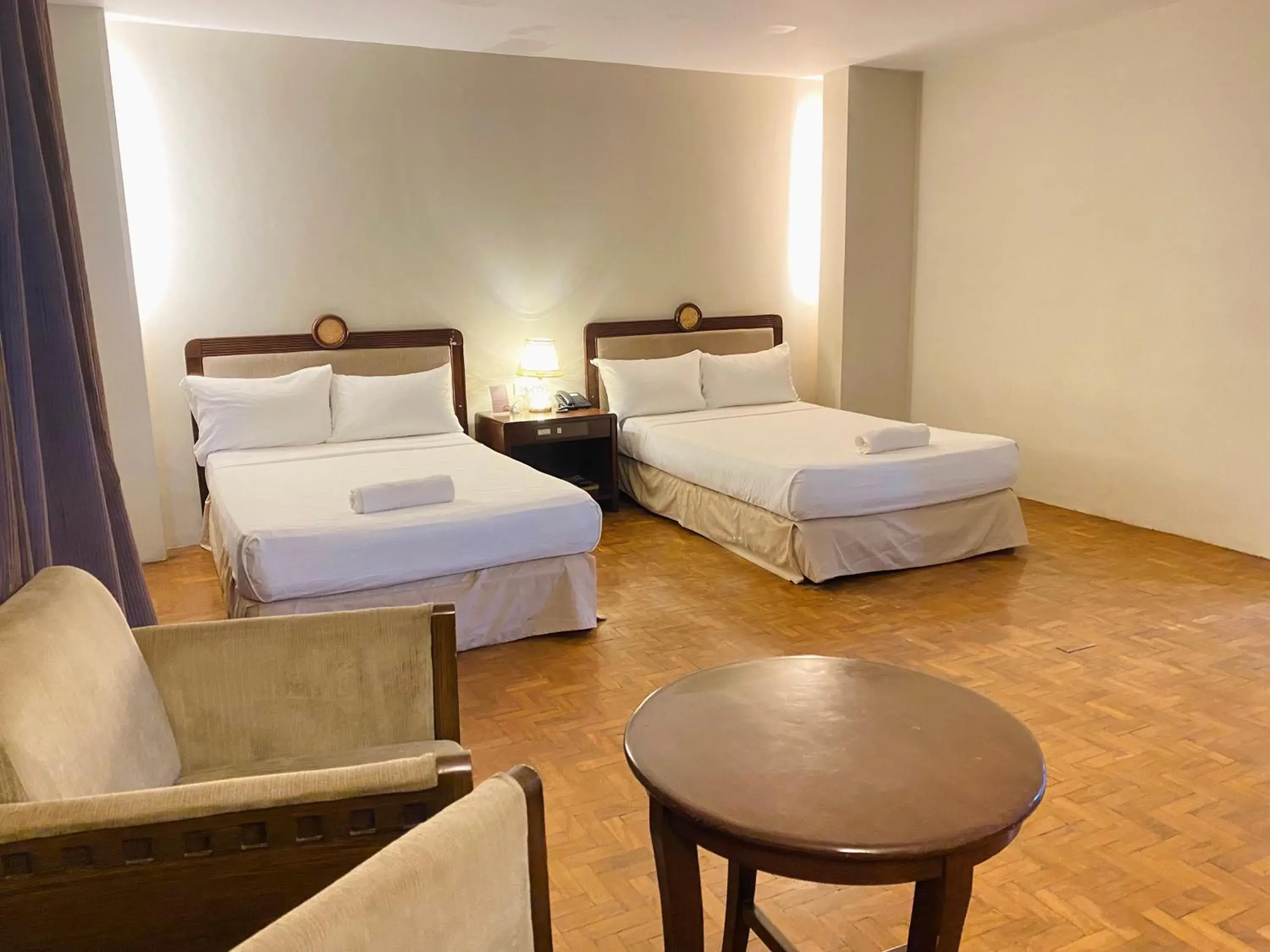 Bed in Cebu Century Plaza Hotel Bed in Cebu Century Plaza Hotel