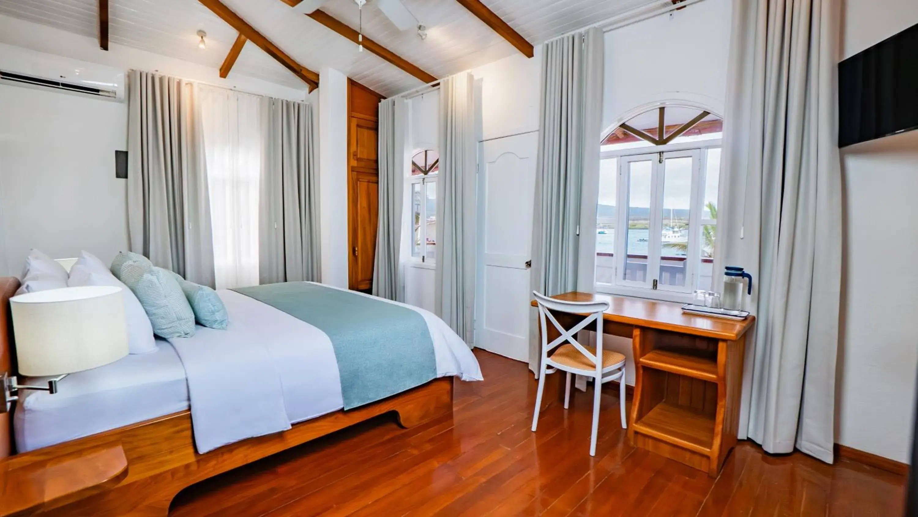 Superior Double or Twin Room with Sea View in Hotel Angermeyer Waterfront Inn Superior Double or Twin Room with Sea View in Hotel Angermeyer Waterfront Inn