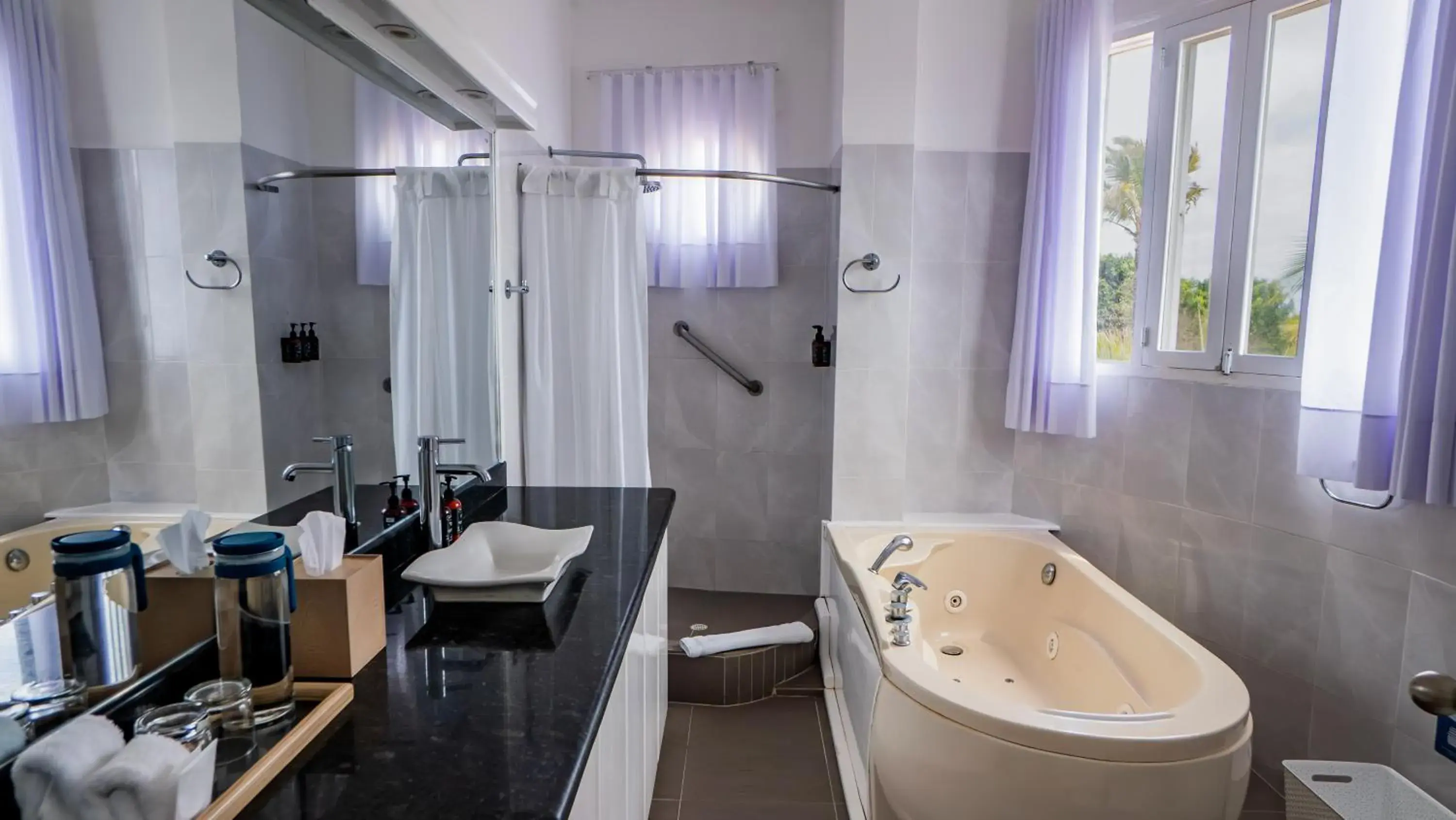 Suite in Hotel Angermeyer Waterfront Inn Suite in Hotel Angermeyer Waterfront Inn