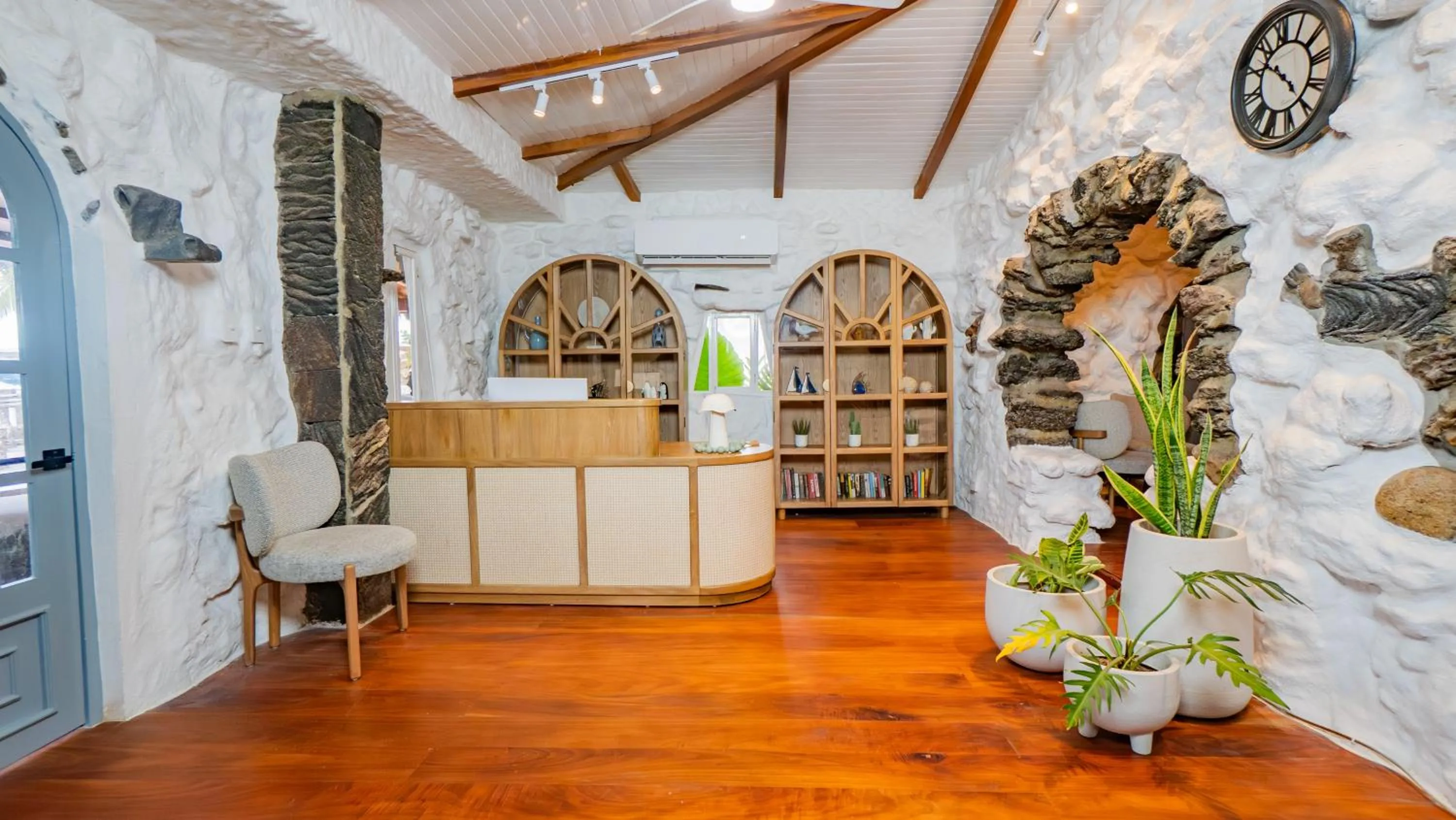 Lobby or reception in Hotel Angermeyer Waterfront Inn