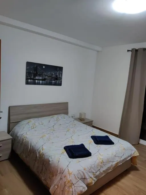 Bed in Luxurious 2 bedroom apartment with country view