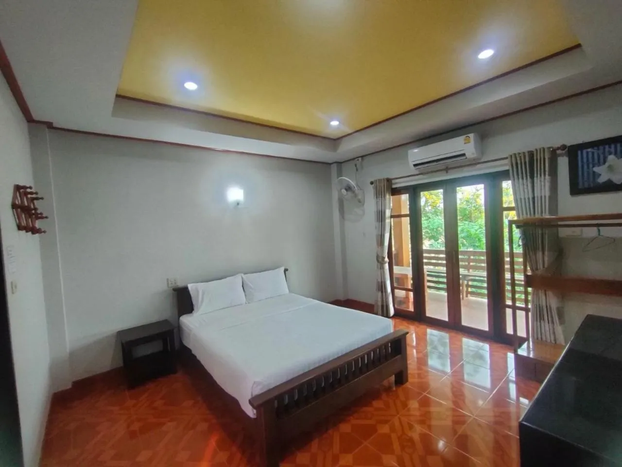 Bed in Chatchawan Resort
