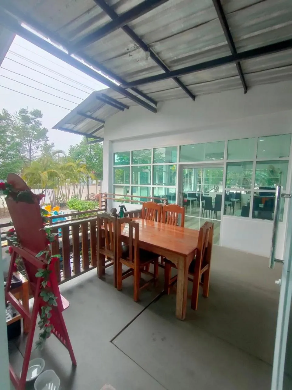 Patio in Chatchawan Resort