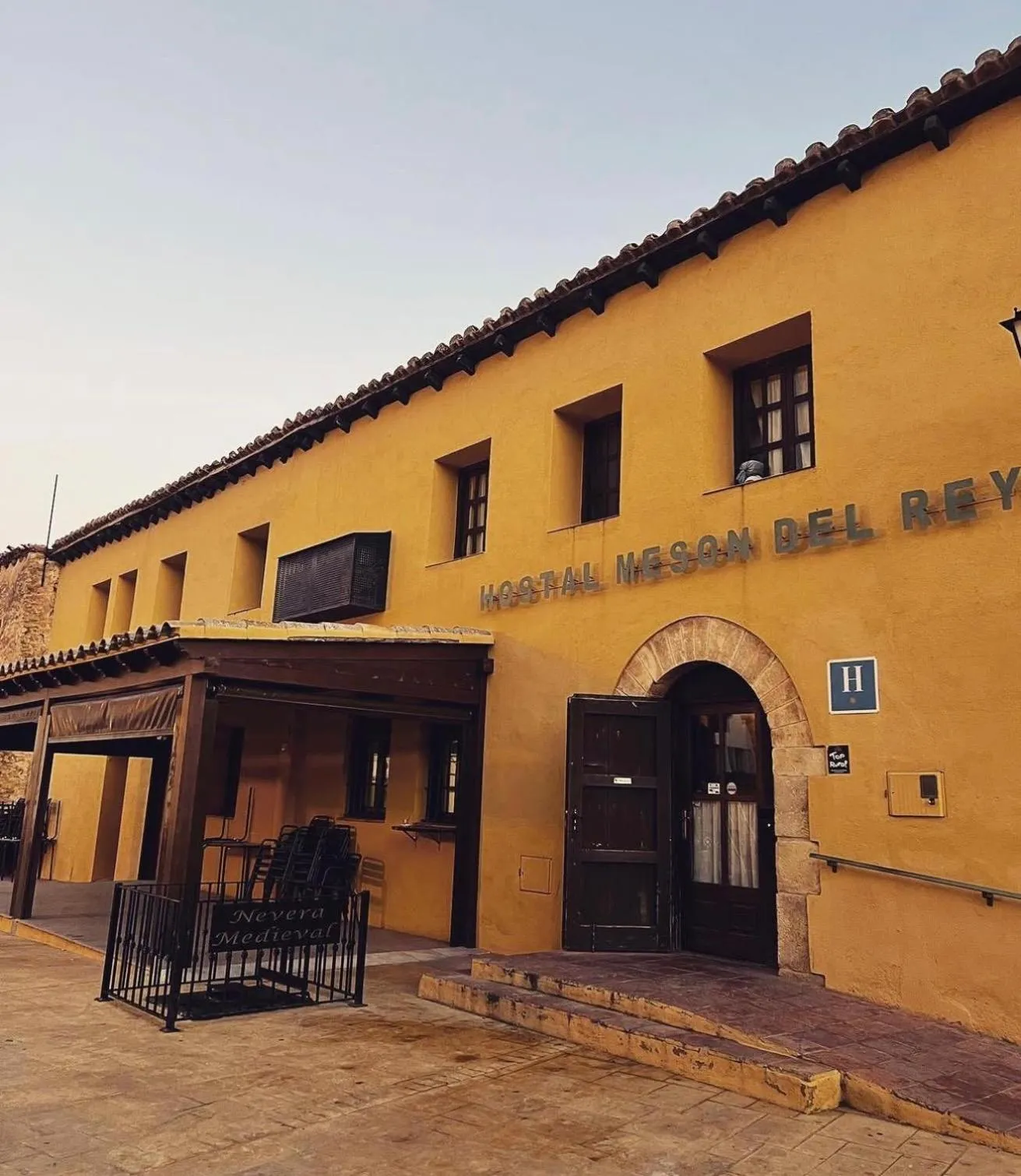 Facade/entrance in Hostal meson del rey