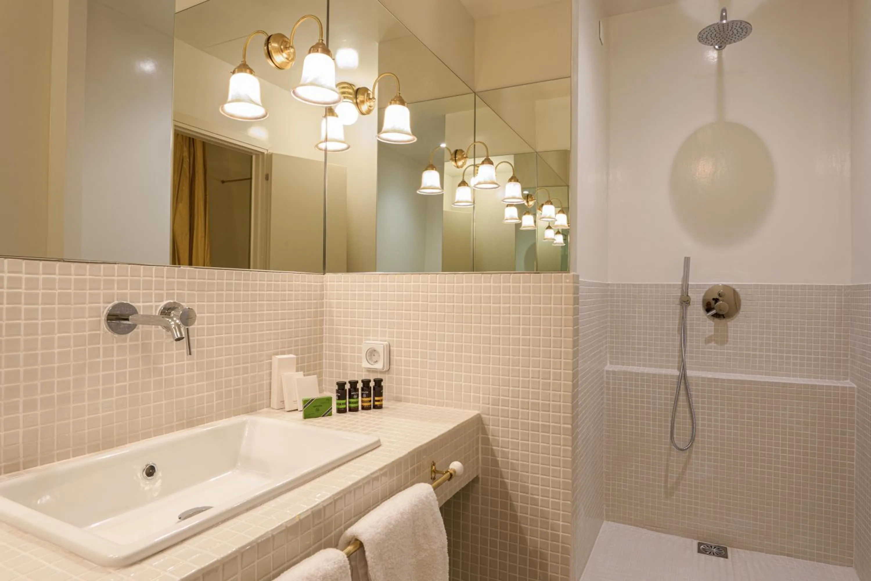 Bathroom in Apollo Palm Hotel