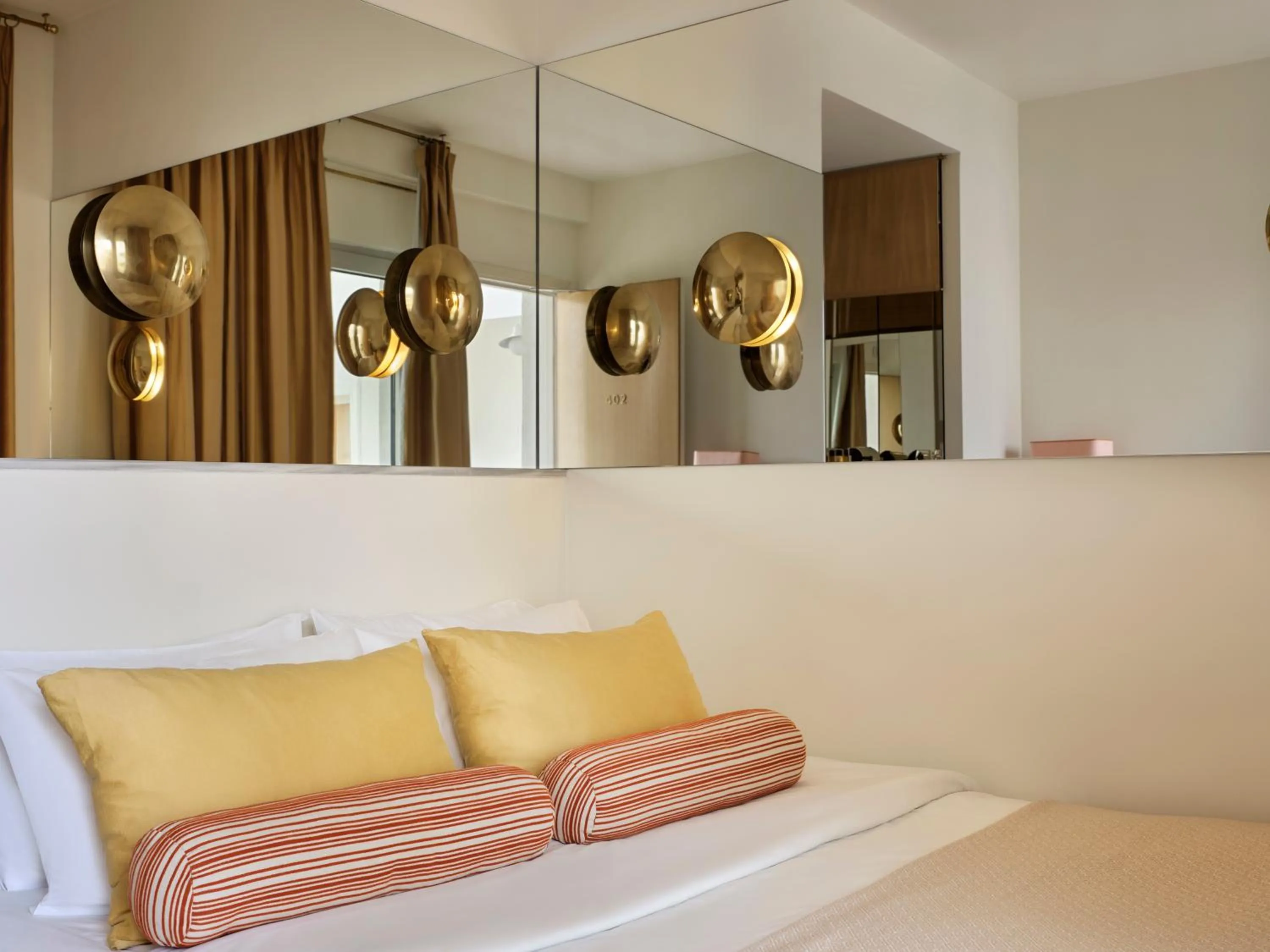 Cozy Room in Apollo Palm Hotel