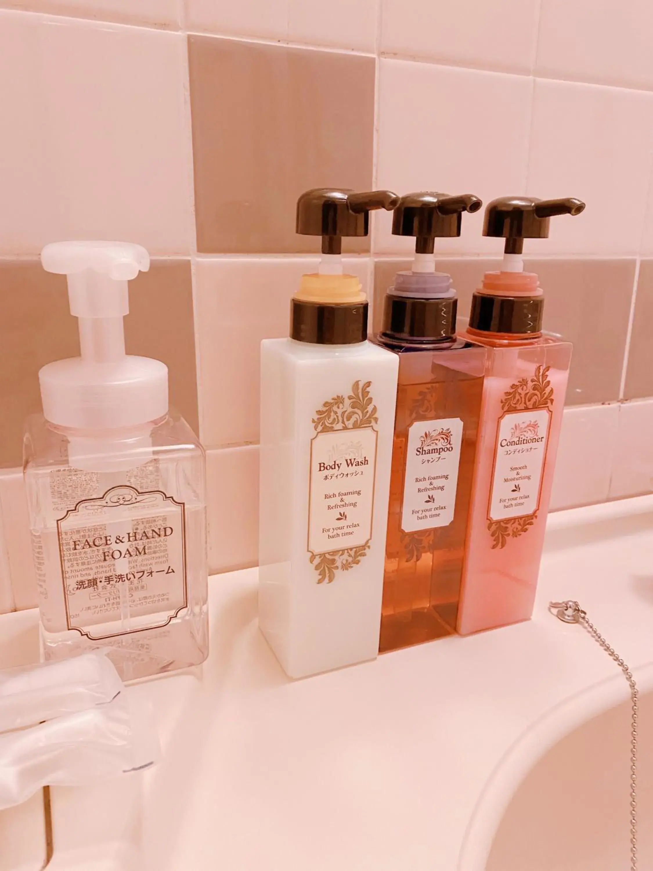 Standard Twin Room in Inuyama City Hotel Standard Twin Room in Inuyama City Hotel