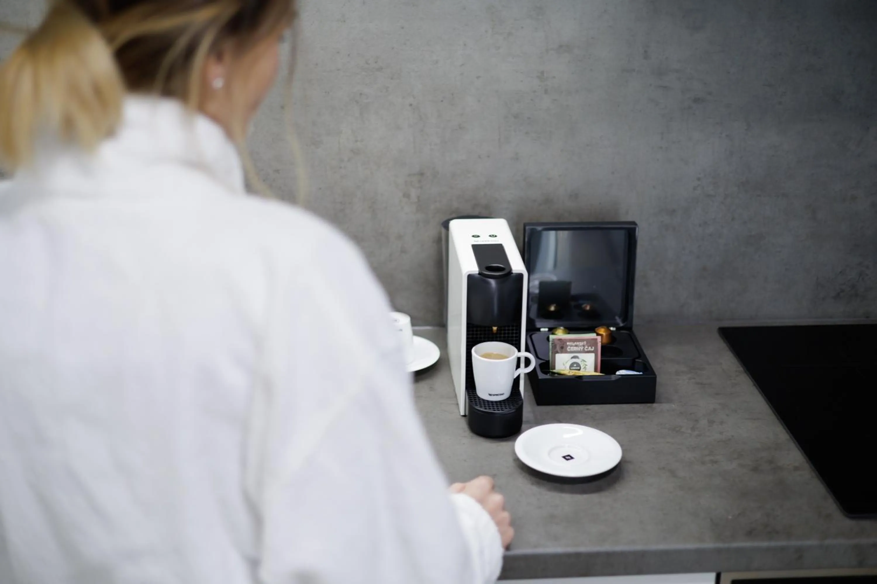Coffee/tea facilities in Aparthotel Na Klenici
