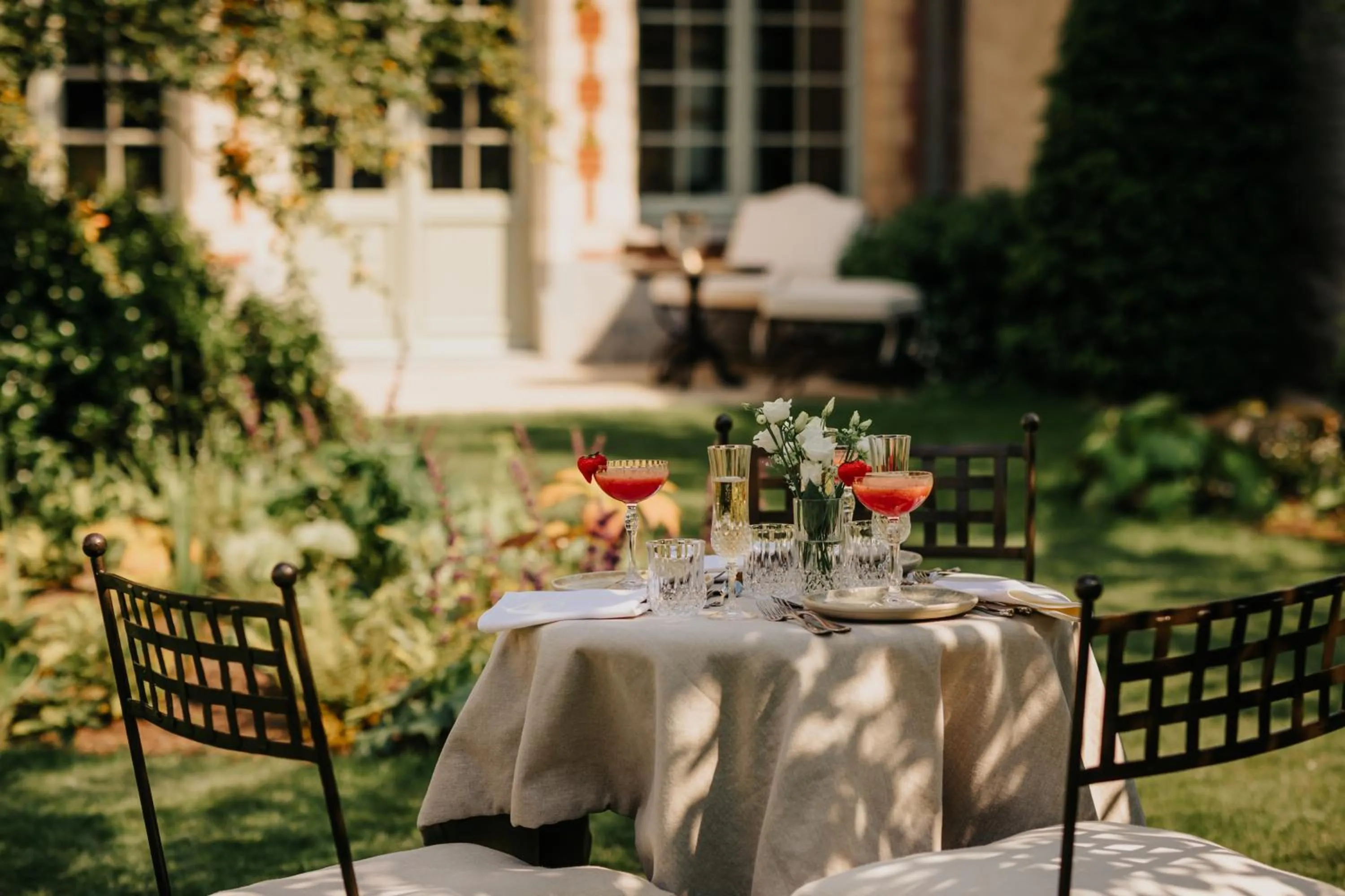 Restaurant/places to eat in The Notary