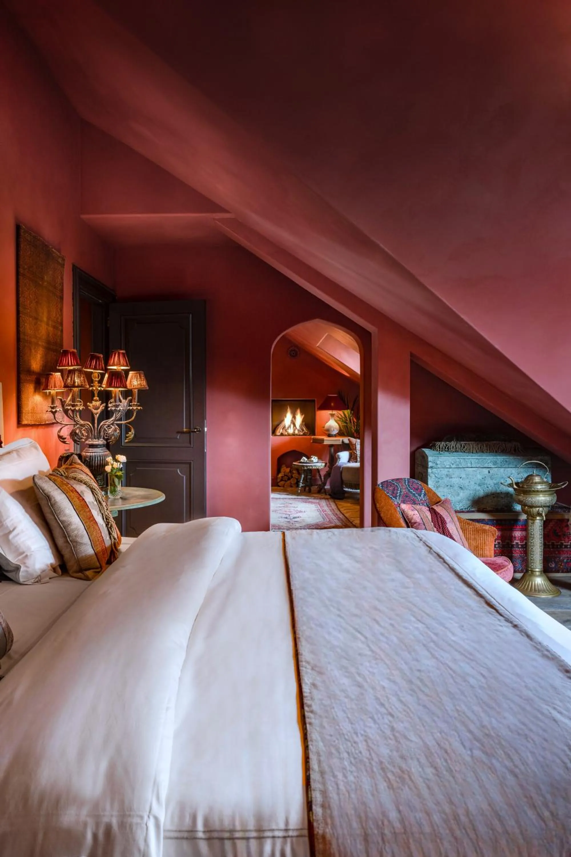 Photo of the whole room, Bed in The Notary