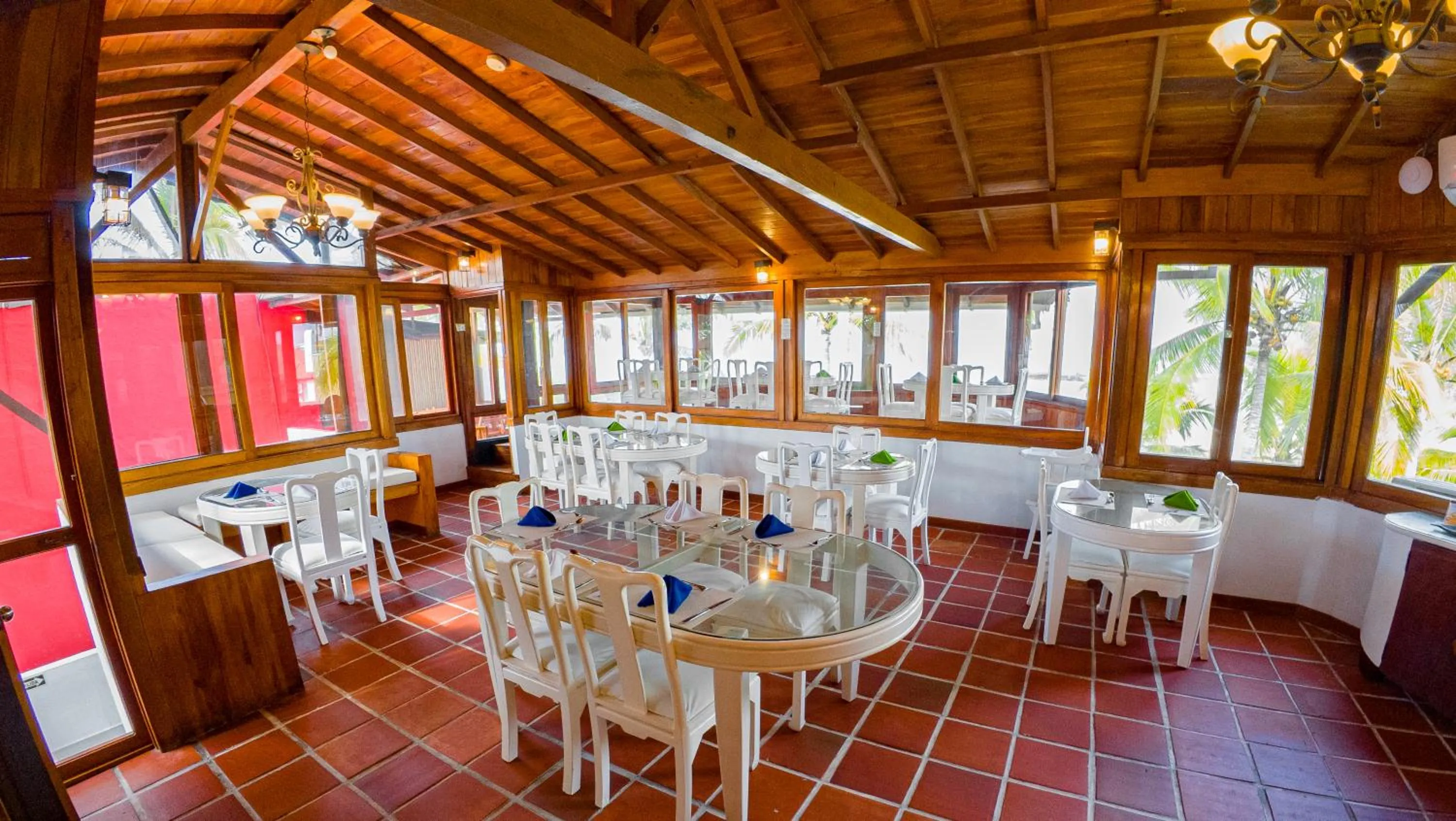 Restaurant/places to eat in La Casa de Marita