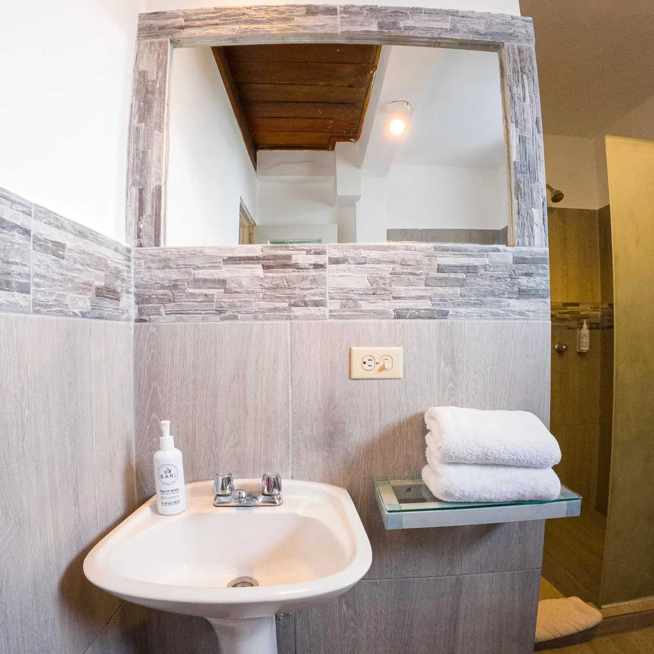 Bathroom in La Casa de Marita Bathroom in La Casa de Marita