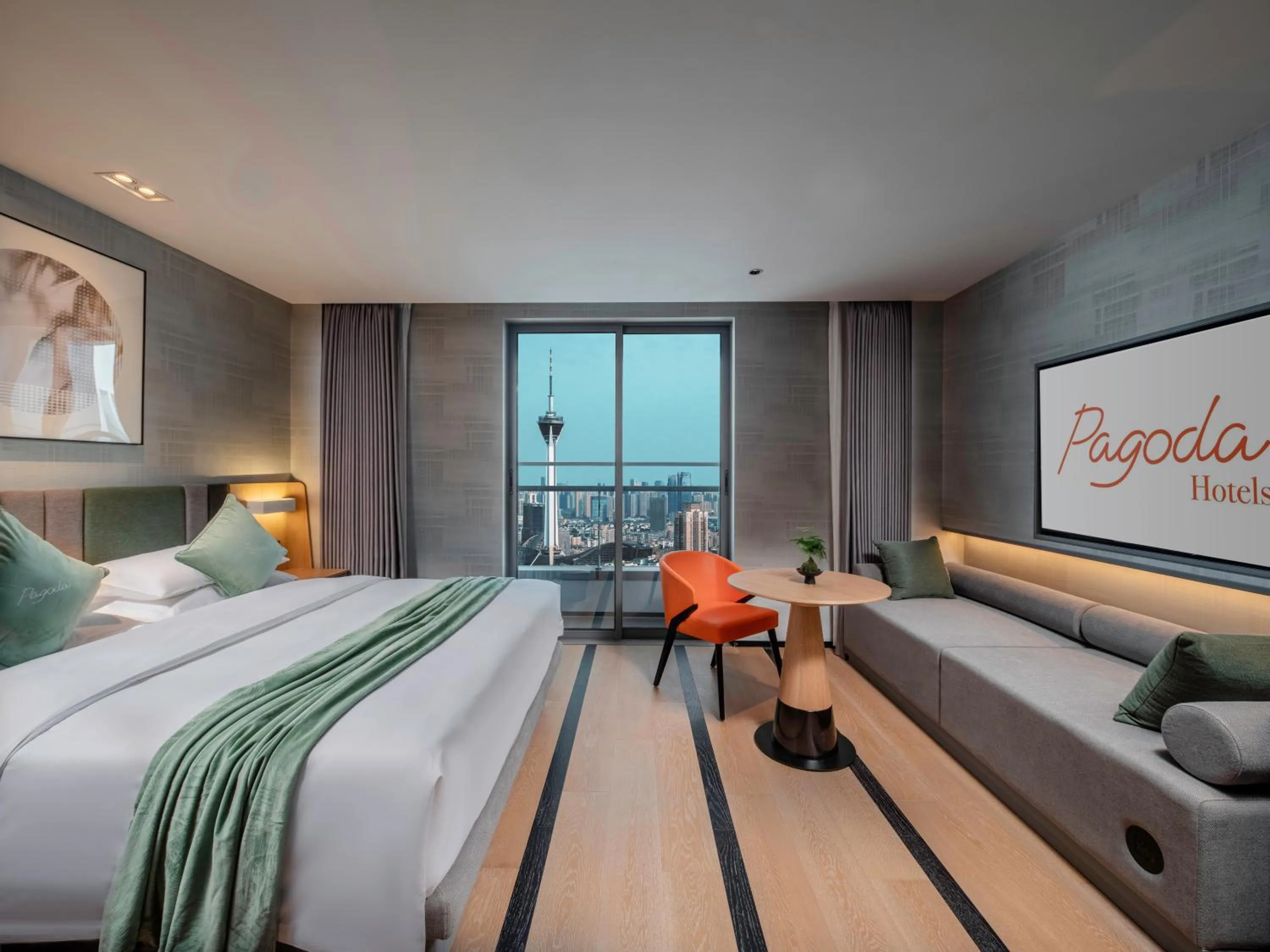 Bed in Pagoda Hotel Chengdu Taikoo Li