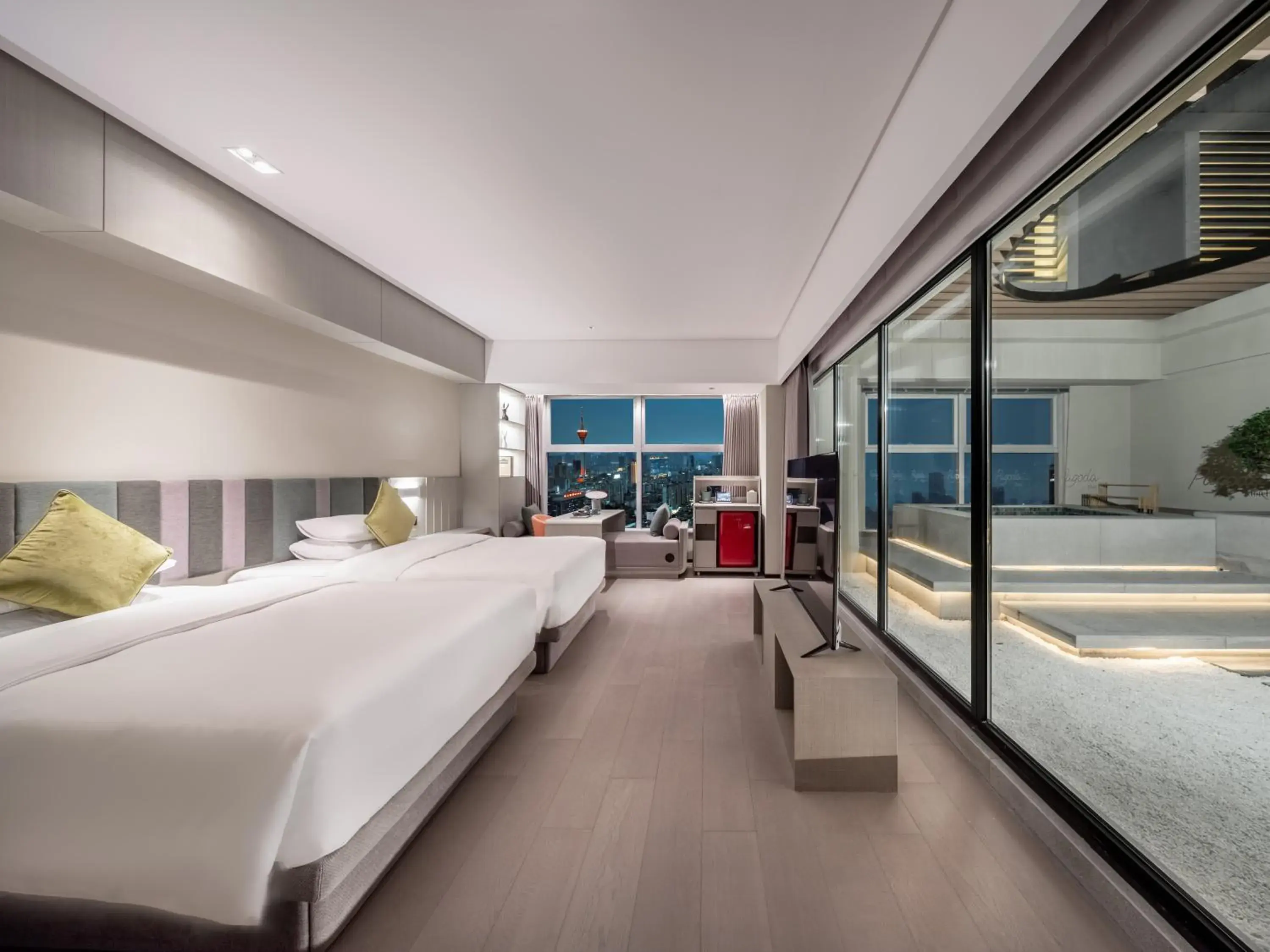 Photo of the whole room, Bed in Pagoda Hotel Chengdu Taikoo Li Photo of the whole room, Bed in Pagoda Hotel Chengdu Taikoo Li