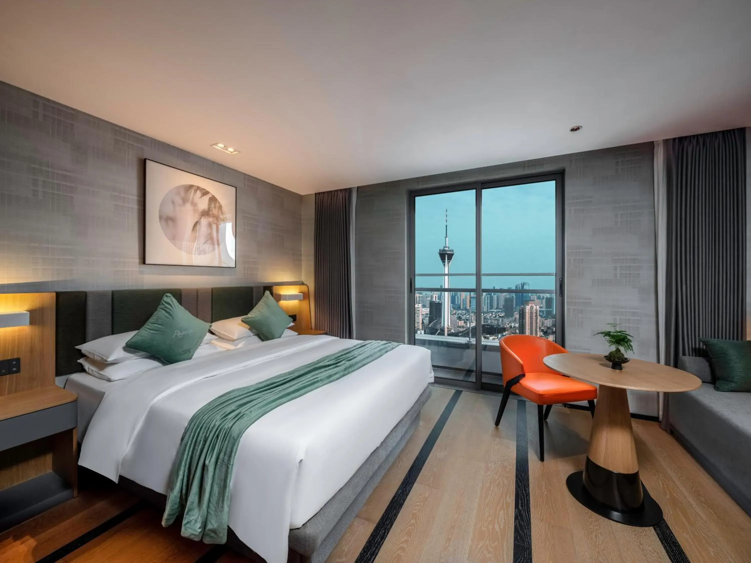 Bed in Pagoda Hotel Chengdu Taikoo Li Bed in Pagoda Hotel Chengdu Taikoo Li