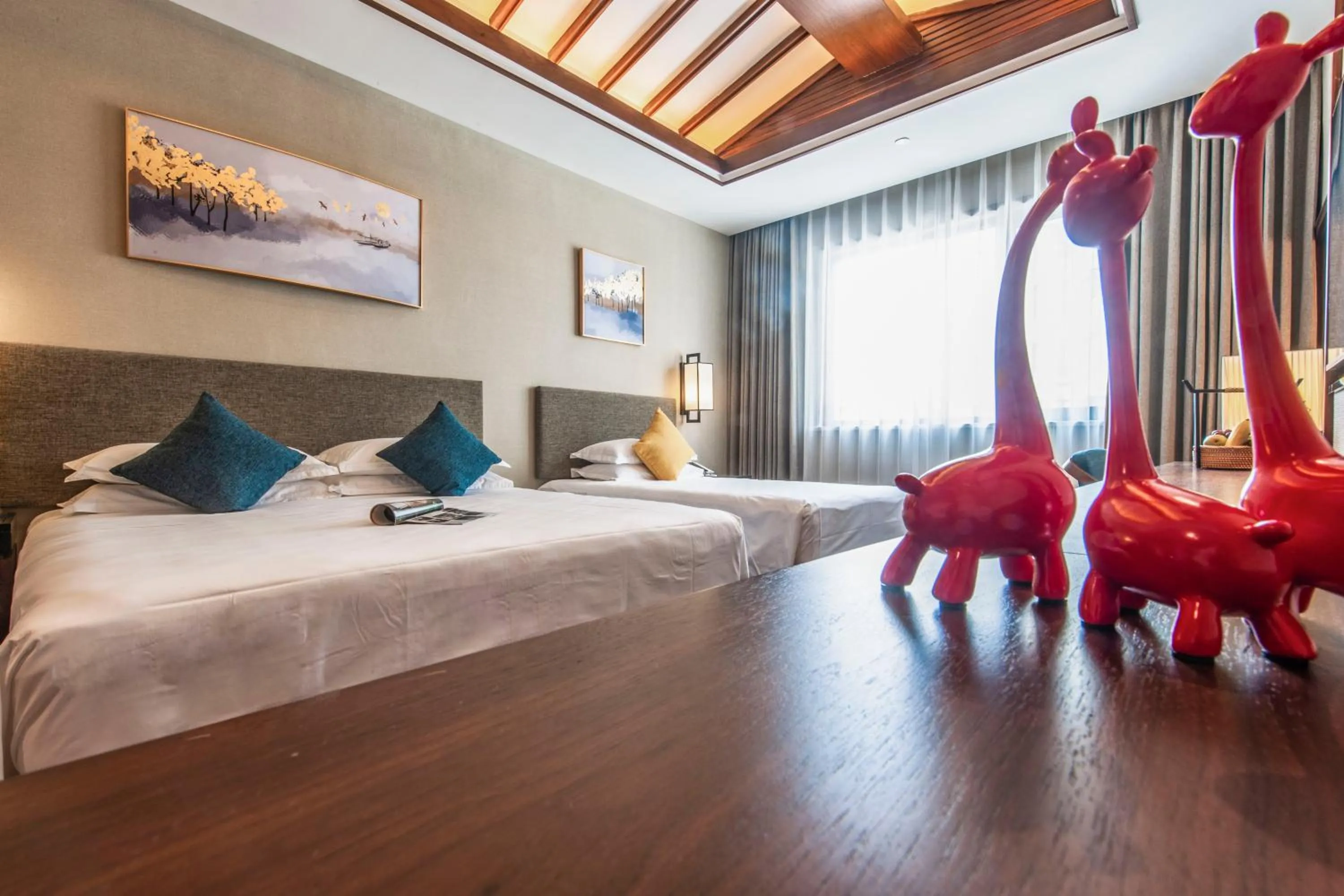 Photo of the whole room, Bed in SSAW Boutique Hotel Shanghai Huangpu River