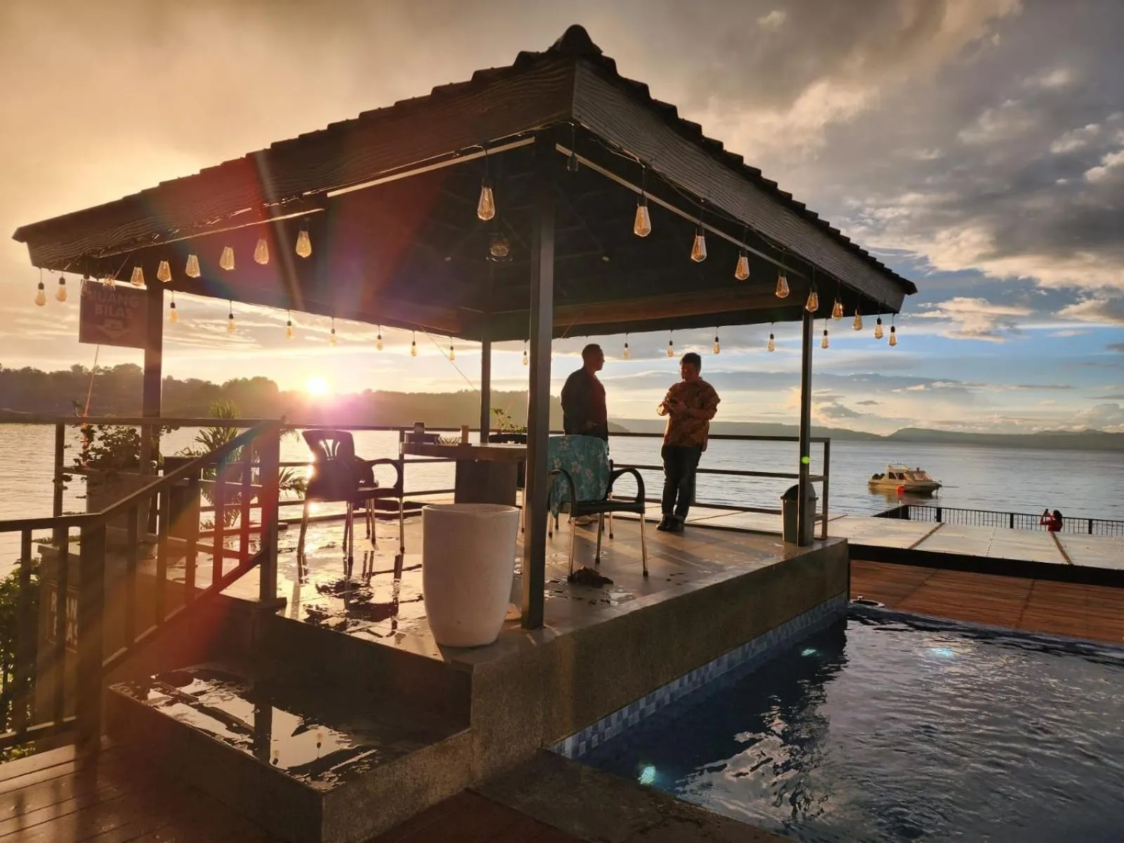 Swimming pool in PURNAMA BALIGE HOTEL
