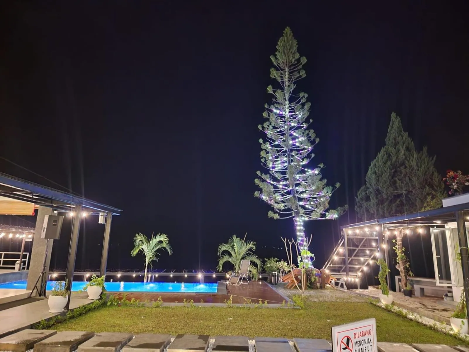 PURNAMA BALIGE HOTEL