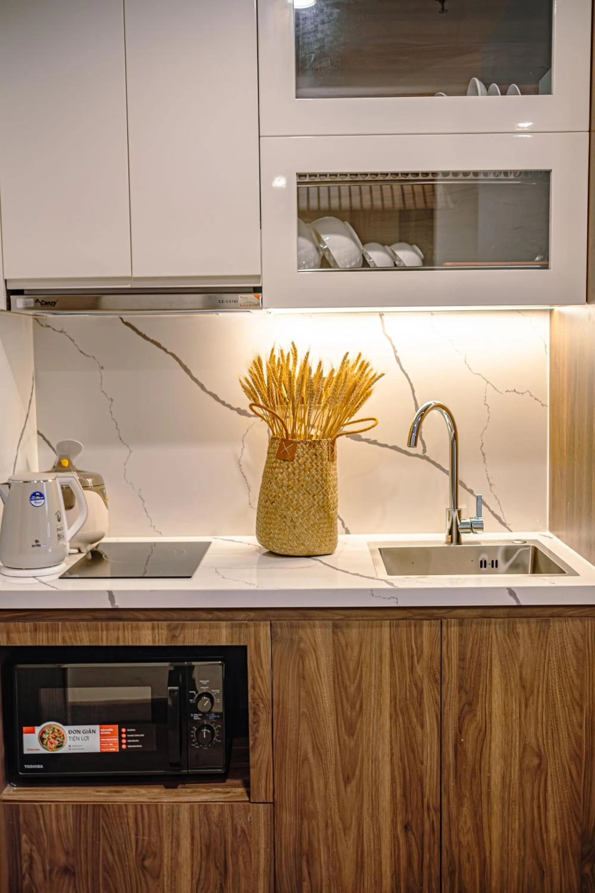 Kitchen or kitchenette in Ostara Hotel & Apartment