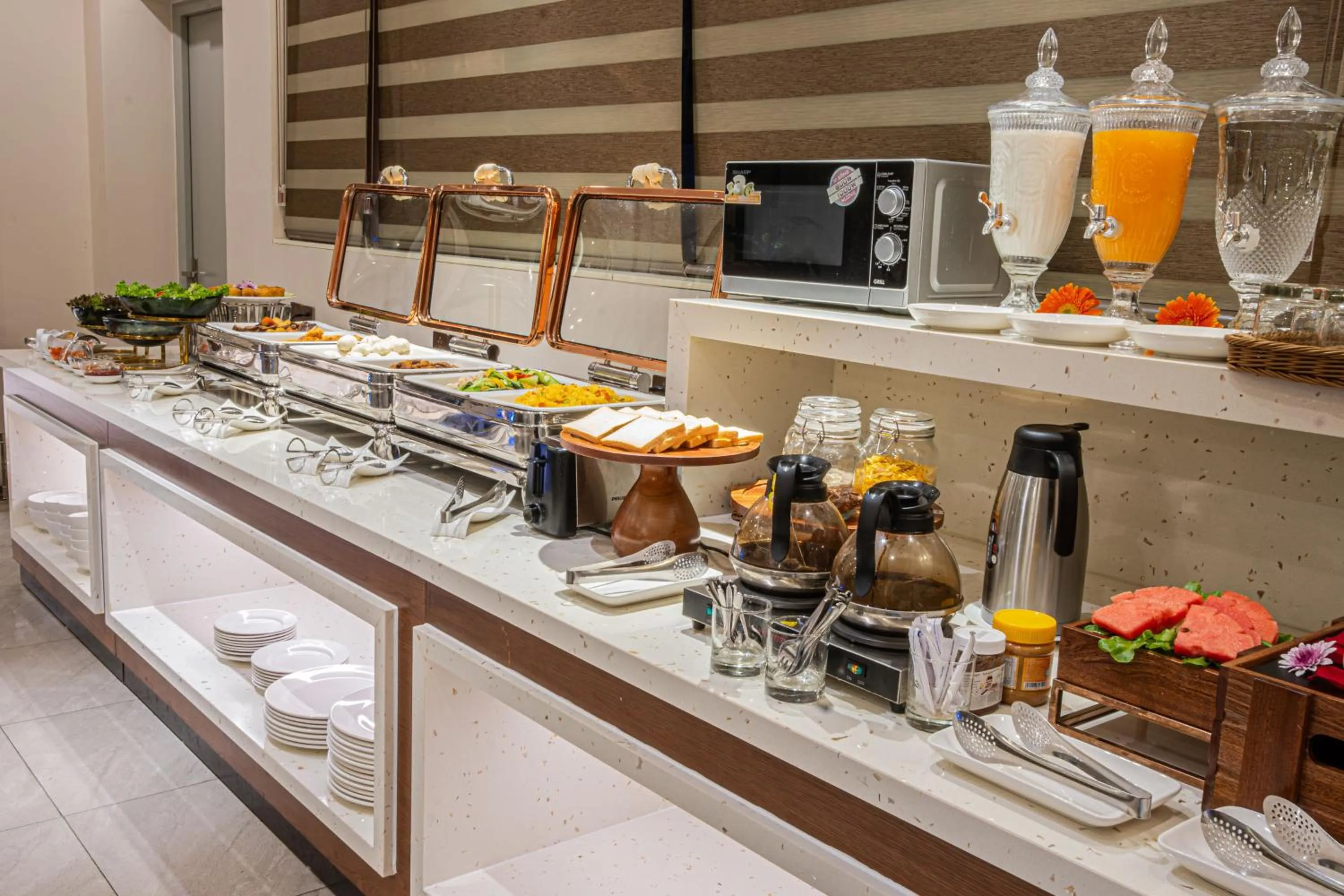 Breakfast in Ostara Hotel & Apartment