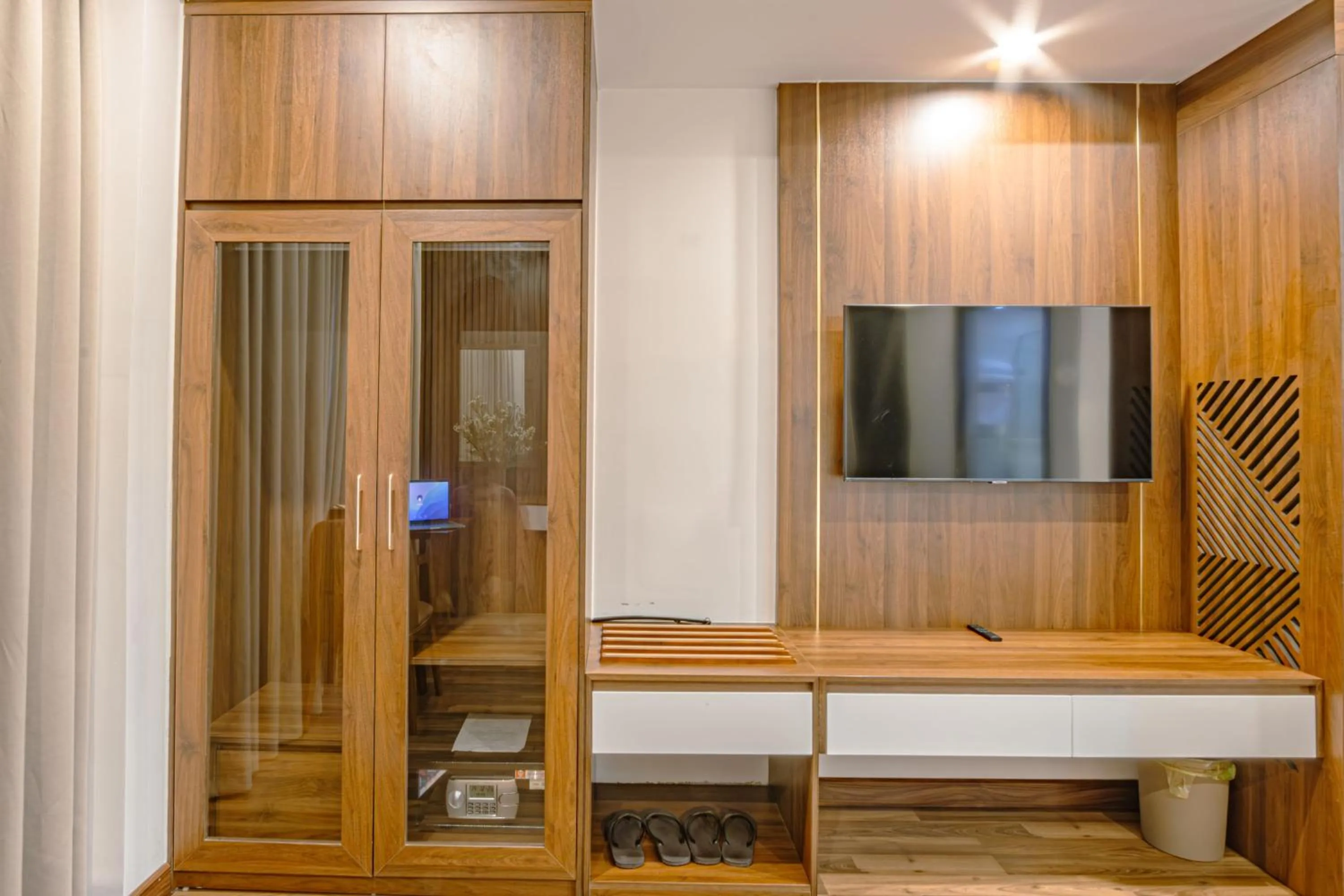 Ostara Hotel & Apartment