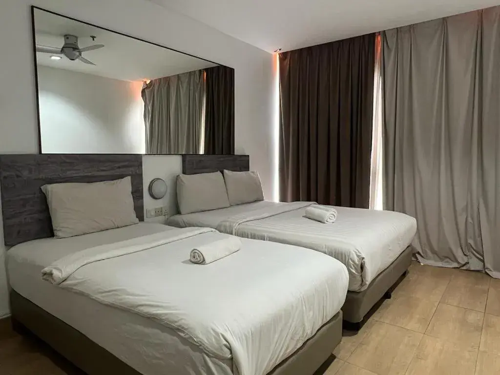 Bed in Tropical Hotel Kota Damansara Bed in Tropical Hotel Kota Damansara