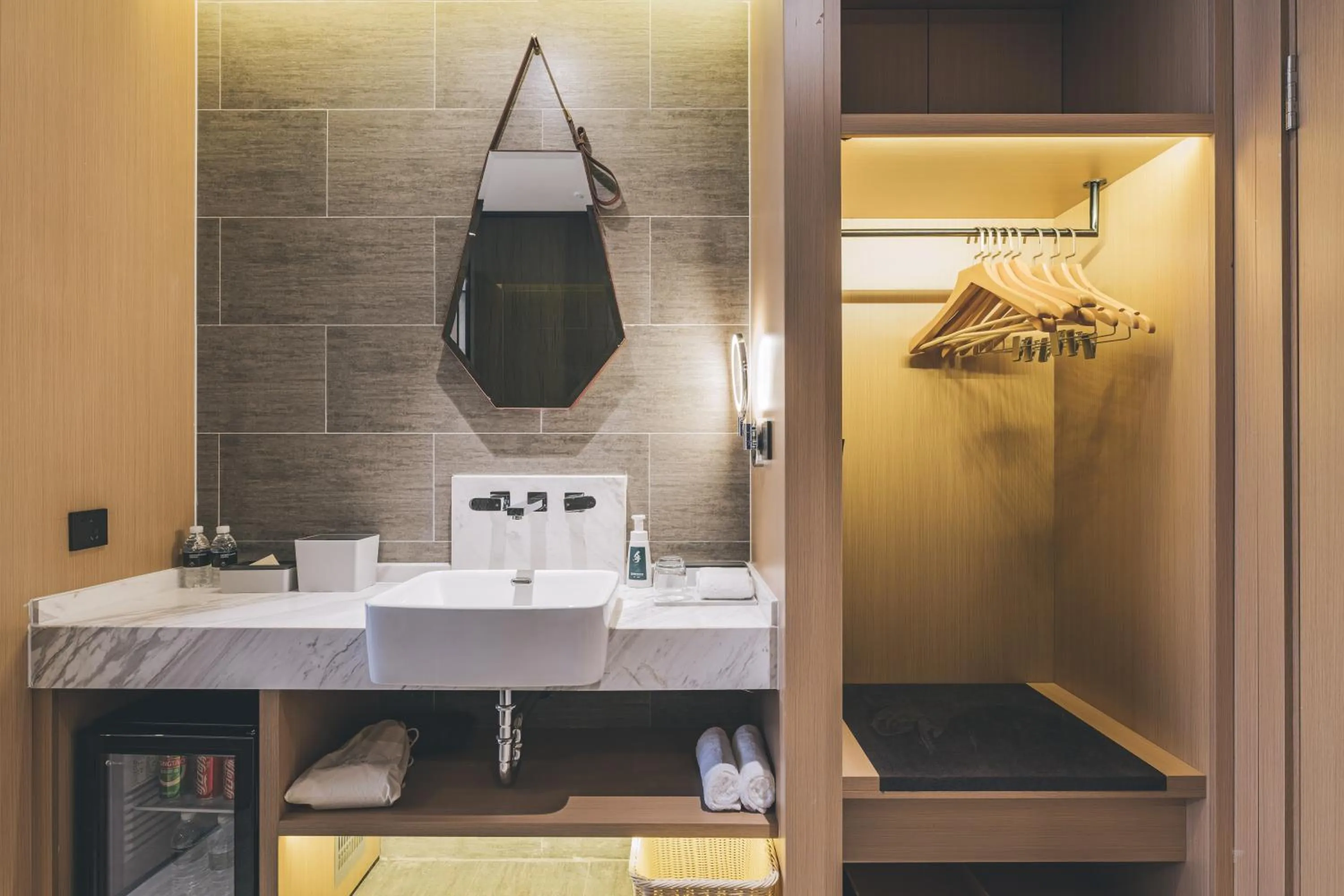 Bathroom in Shanghai Atour Hotel On The Bund- People Square-FreeMini Bar and Free Night Snacks