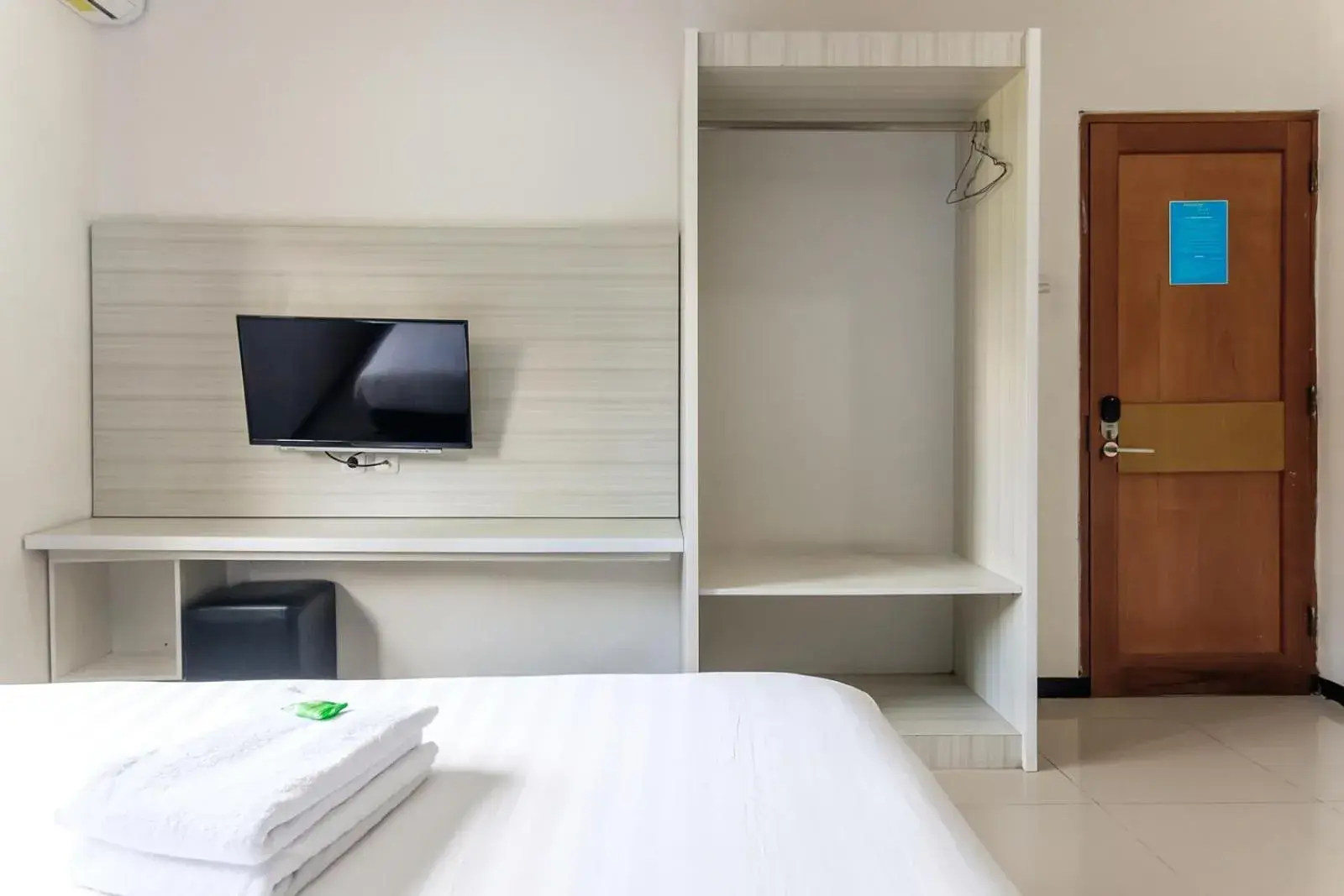 Bedroom, Bed in TwoSpaces Living at Panorama Villas Bedroom, Bed in TwoSpaces Living at Panorama Villas