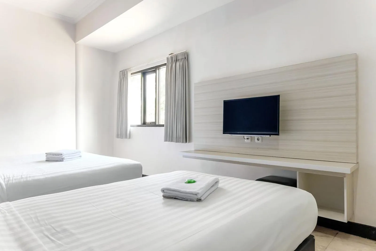 Bedroom, Bed in TwoSpaces Living at Panorama Villas