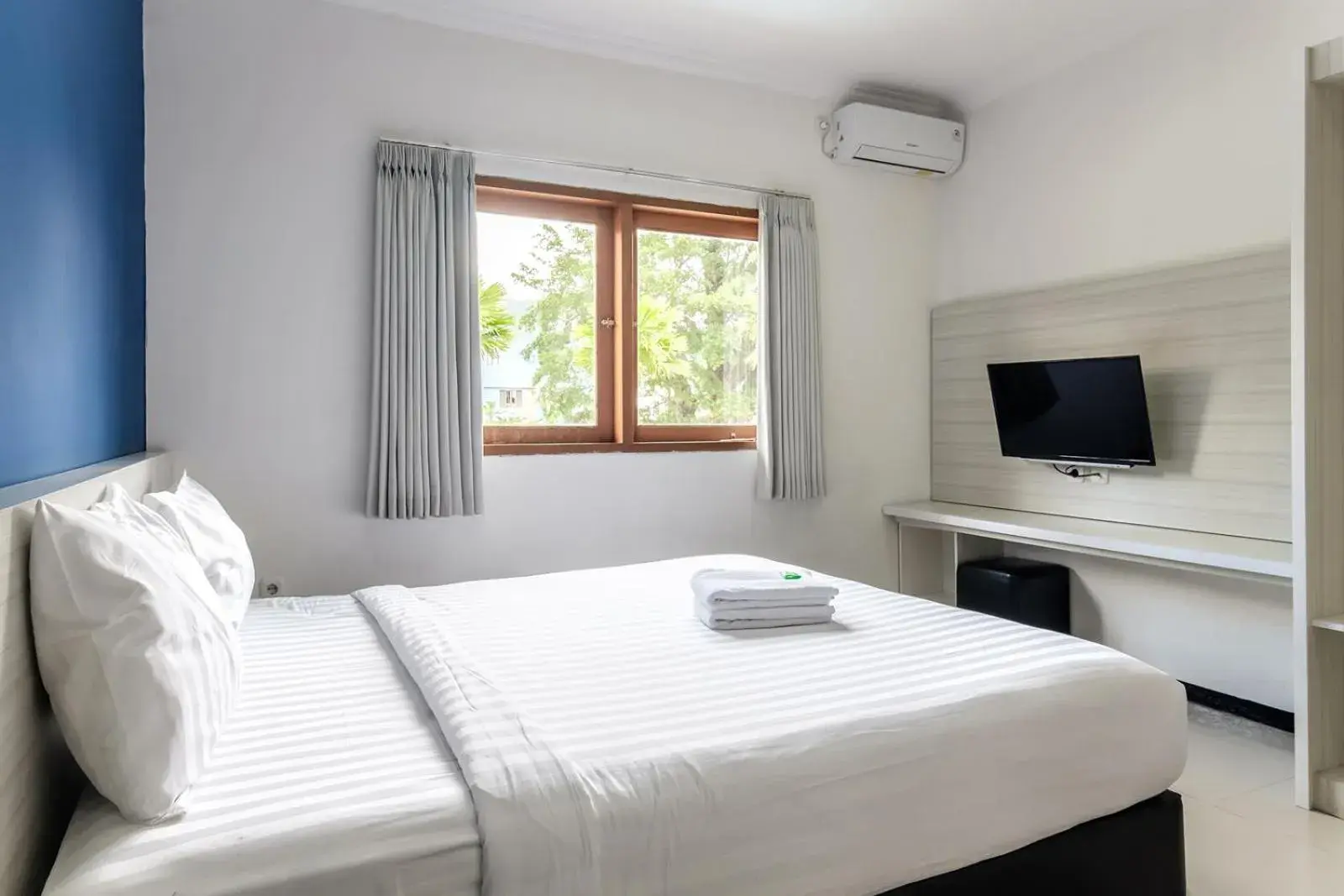 Bedroom, Bed in TwoSpaces Living at Panorama Villas Bedroom, Bed in TwoSpaces Living at Panorama Villas