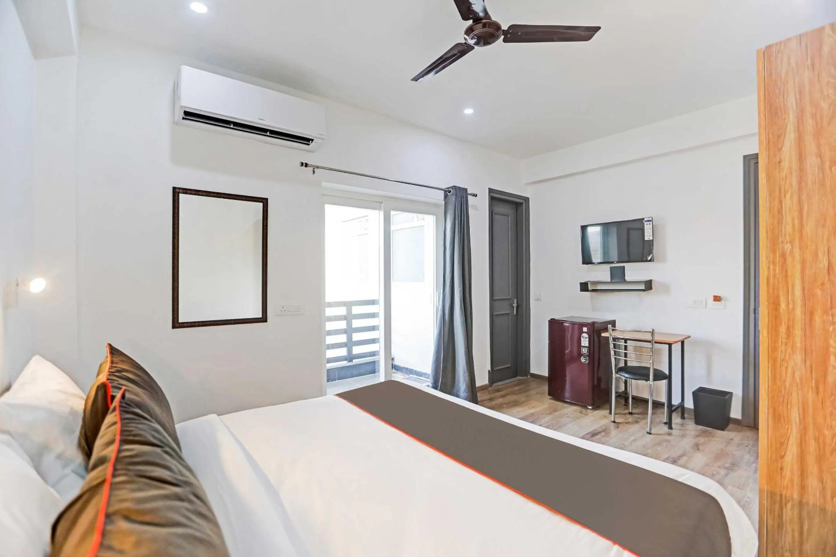 Bedroom, Bed in Townhouse CLOUD BAY