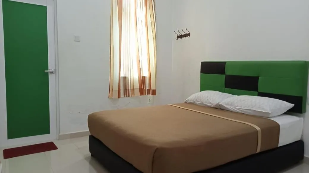 Bedroom, Bed in DLAYARAN VILLA GUEST HOUSE