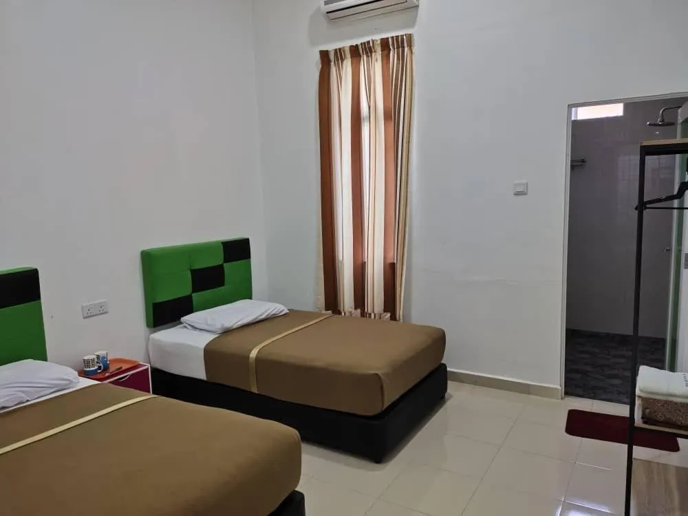 Bedroom, Bed in DLAYARAN VILLA GUEST HOUSE