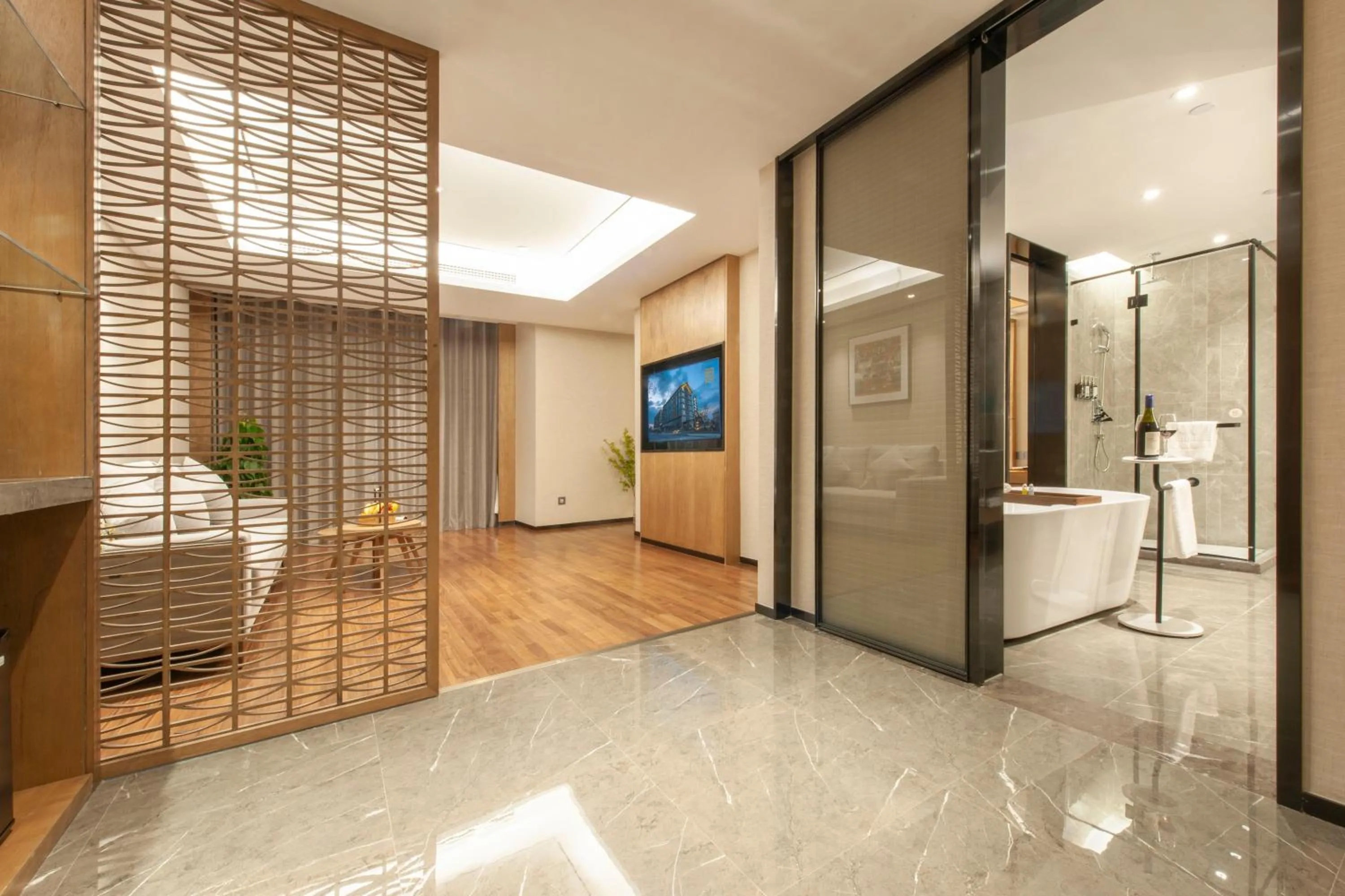 Photo of the whole room in SSAW Boutiquel Hotel Xizi